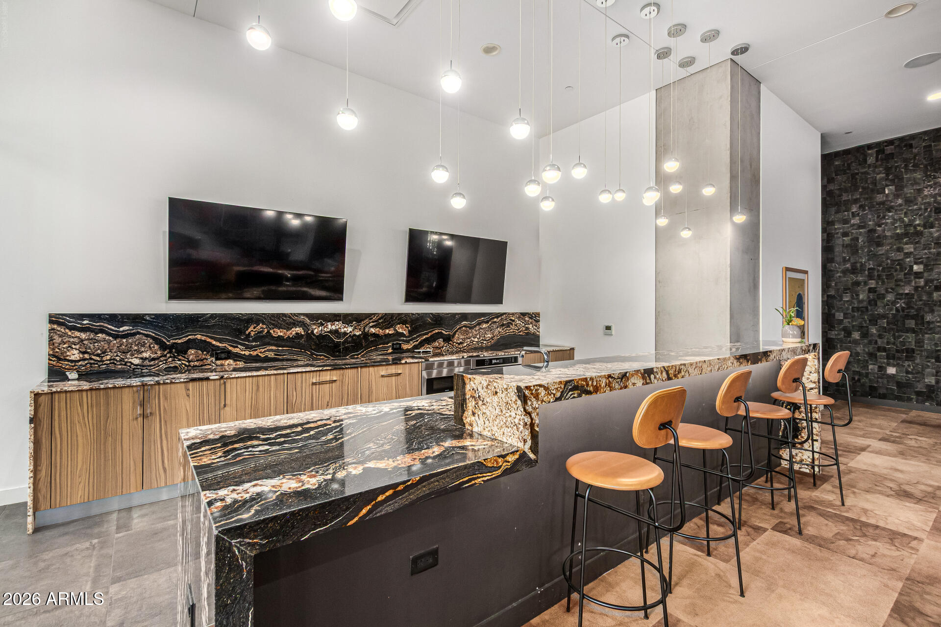7120 E KIERLAND Boulevard 718