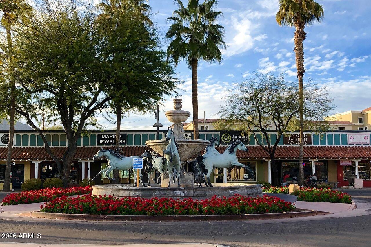 7950 E CAMELBACK Road 704