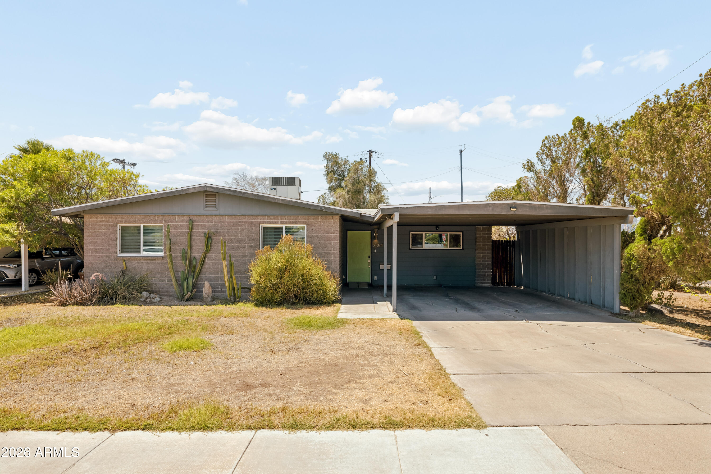 3354 N 6TH Avenue