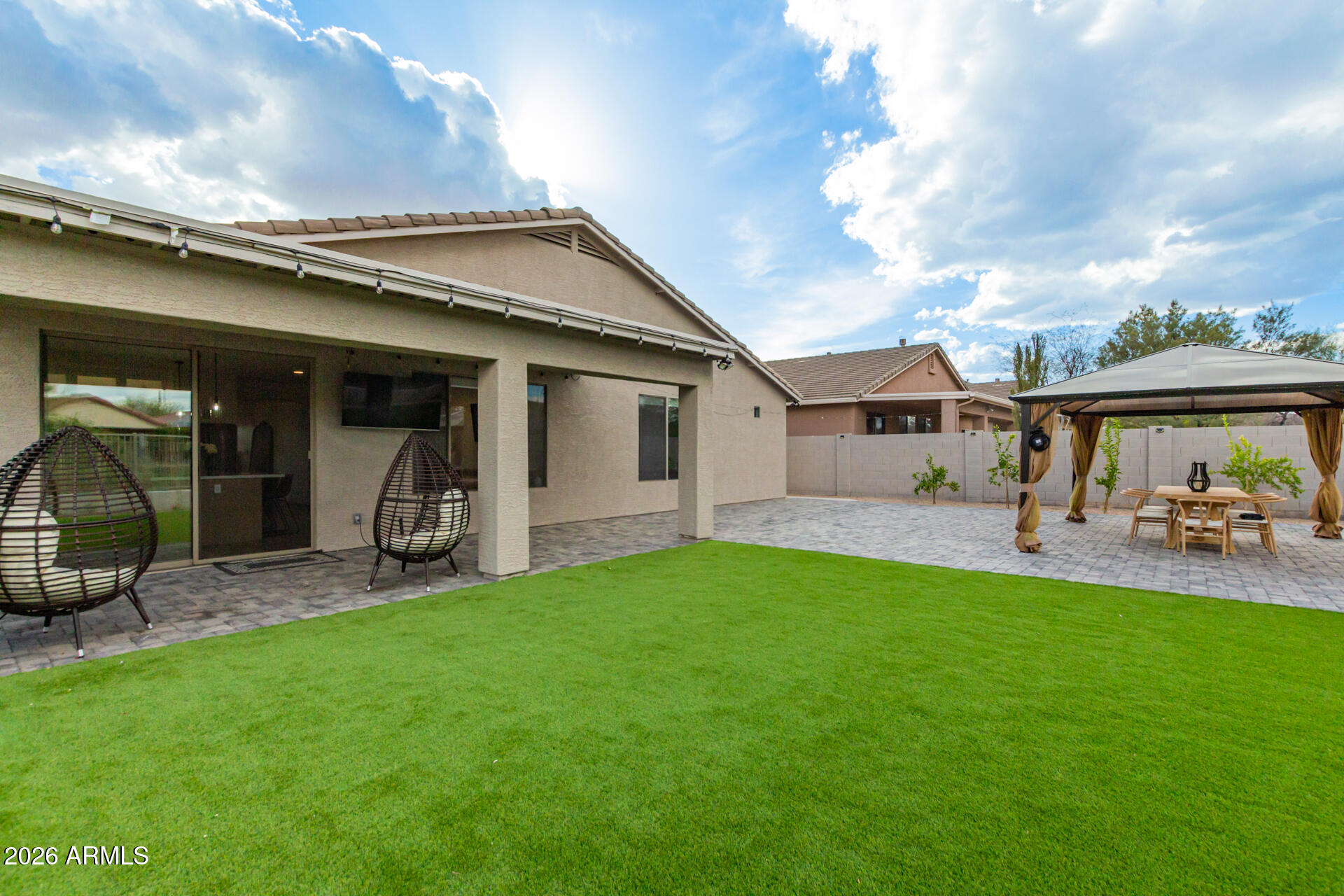 6404 W BLACK HILL Road