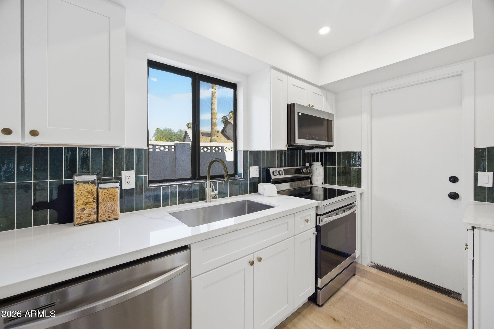 2536 W KATHLEEN Road