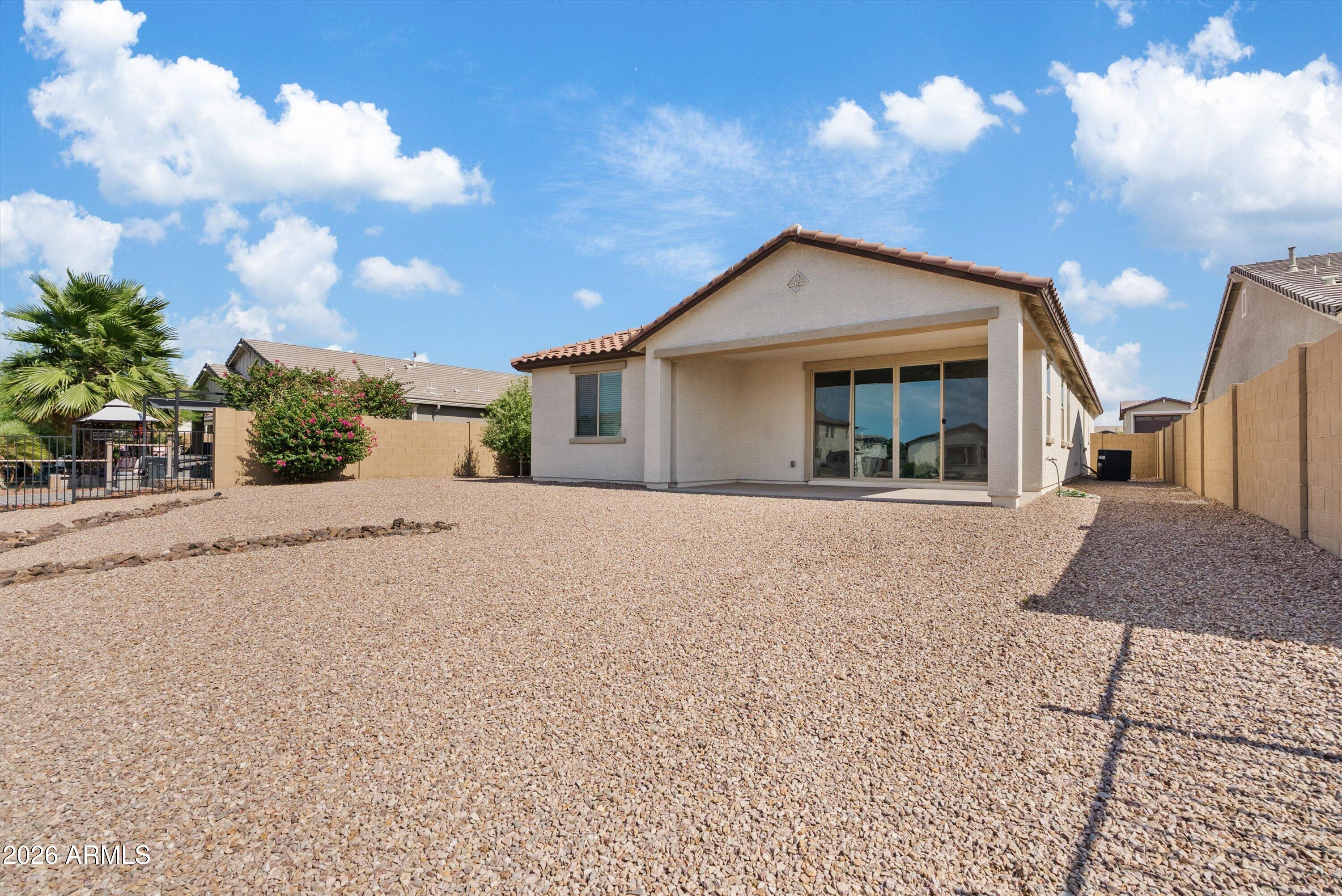 40699 W LITTLE Drive