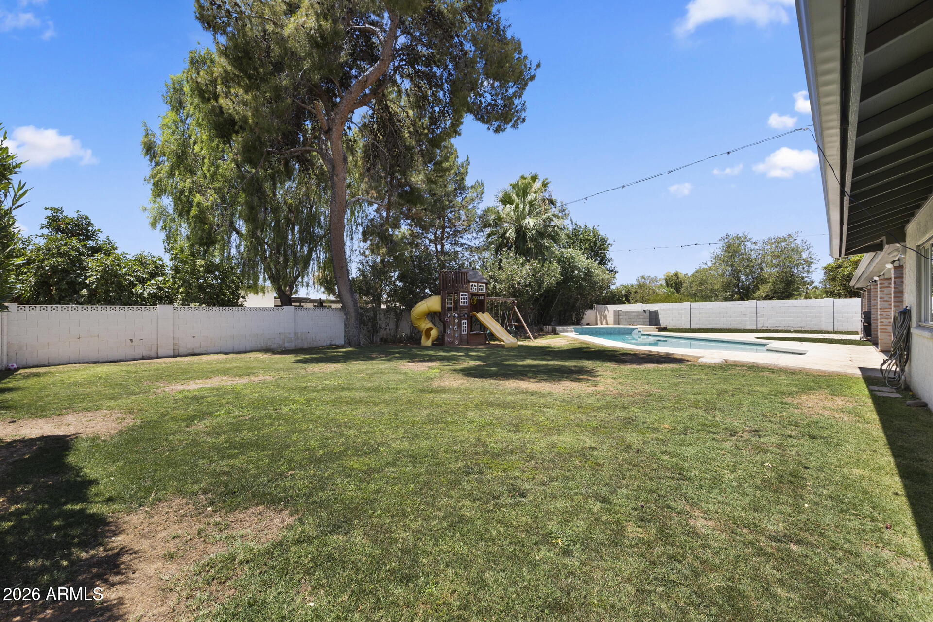 5449 E LARKSPUR Drive