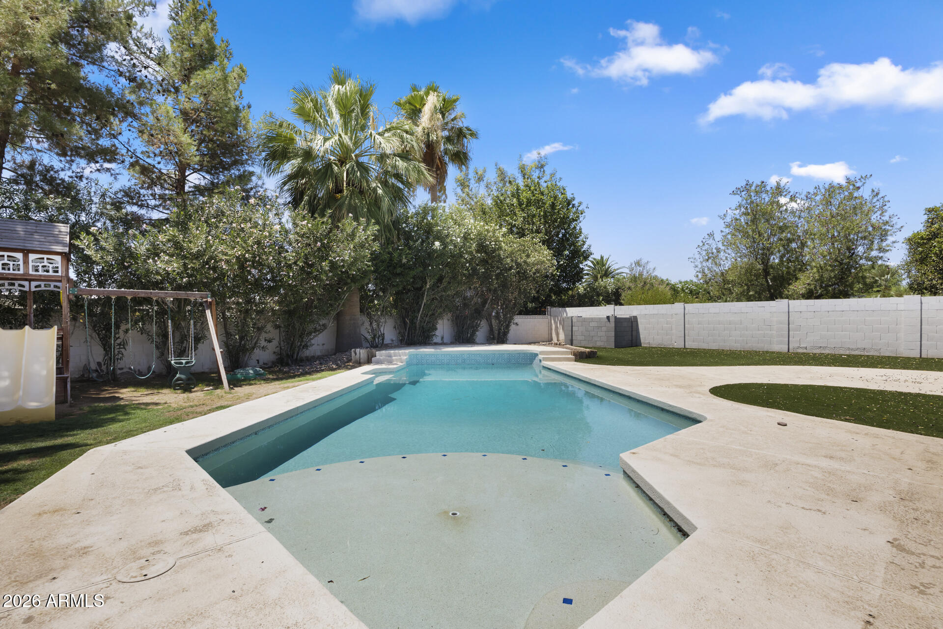 5449 E LARKSPUR Drive