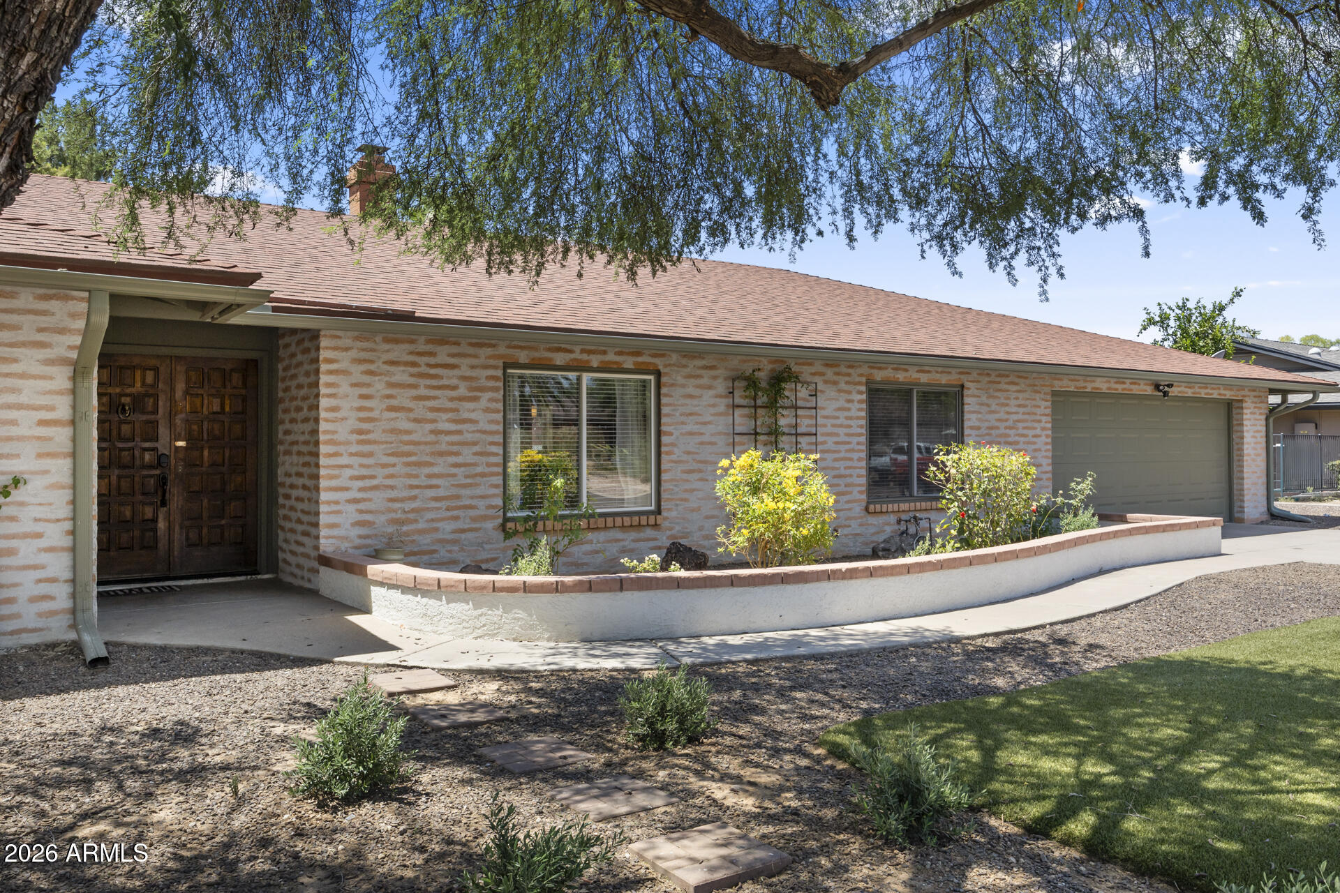5449 E LARKSPUR Drive
