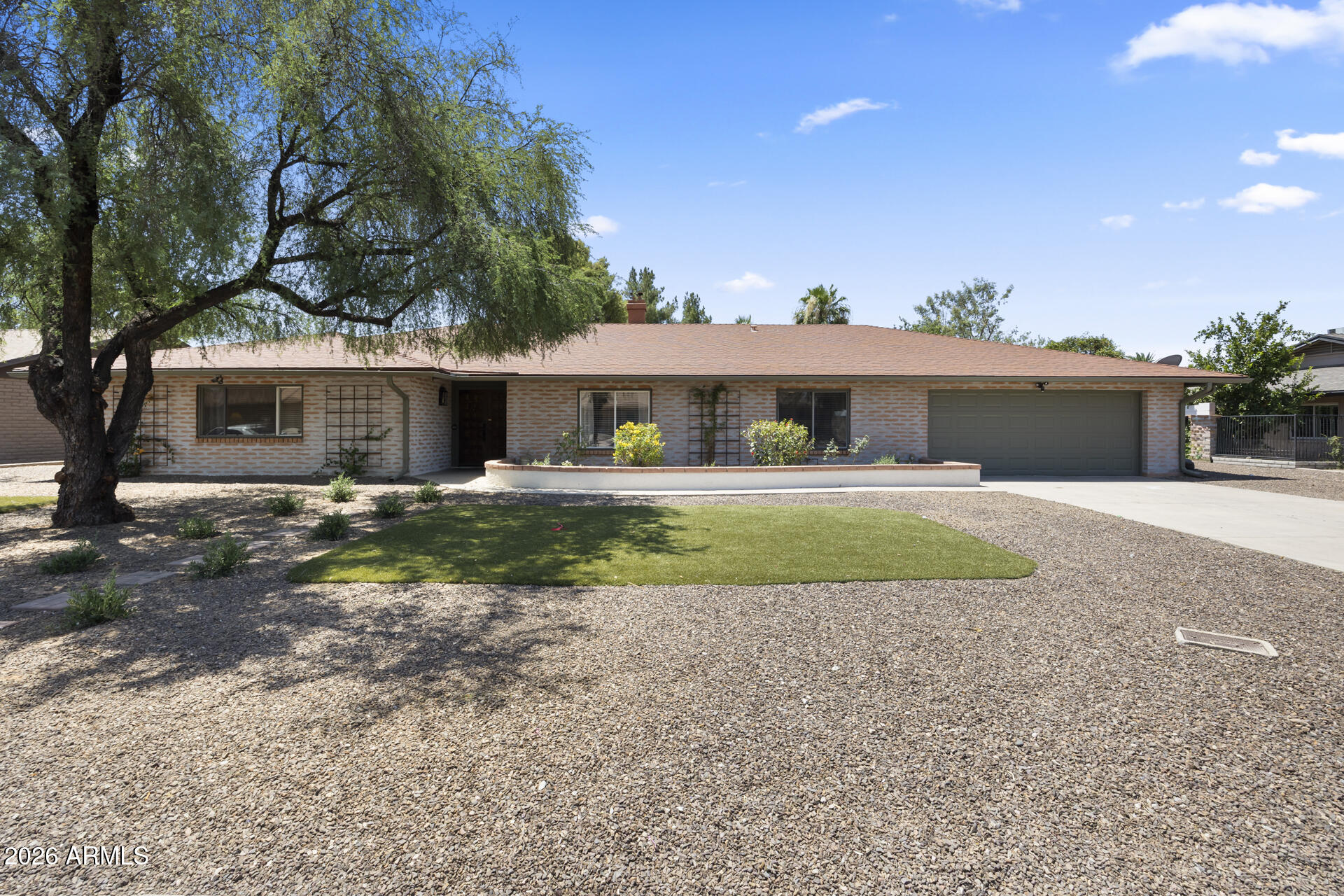 5449 E LARKSPUR Drive