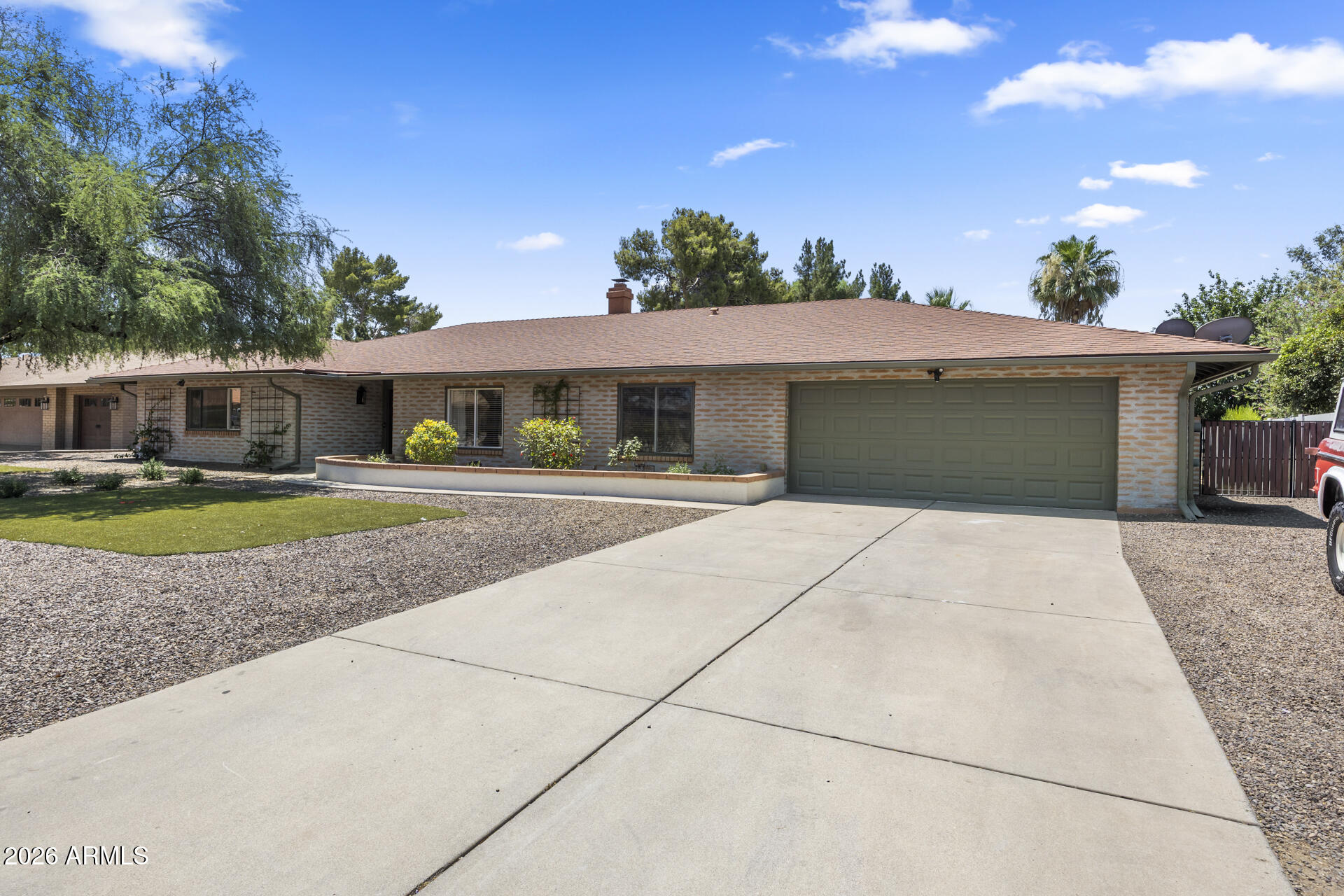 5449 E LARKSPUR Drive