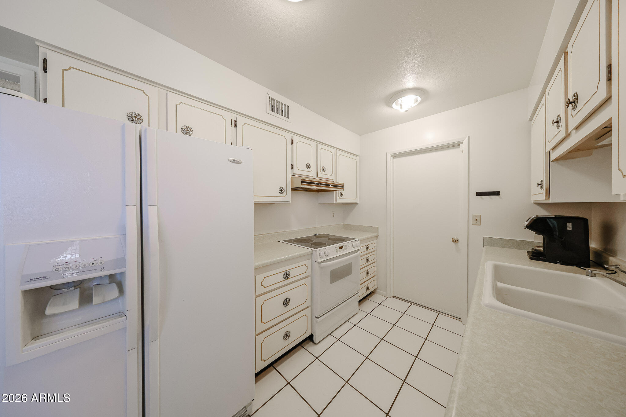 10837 W SANTA FE Drive