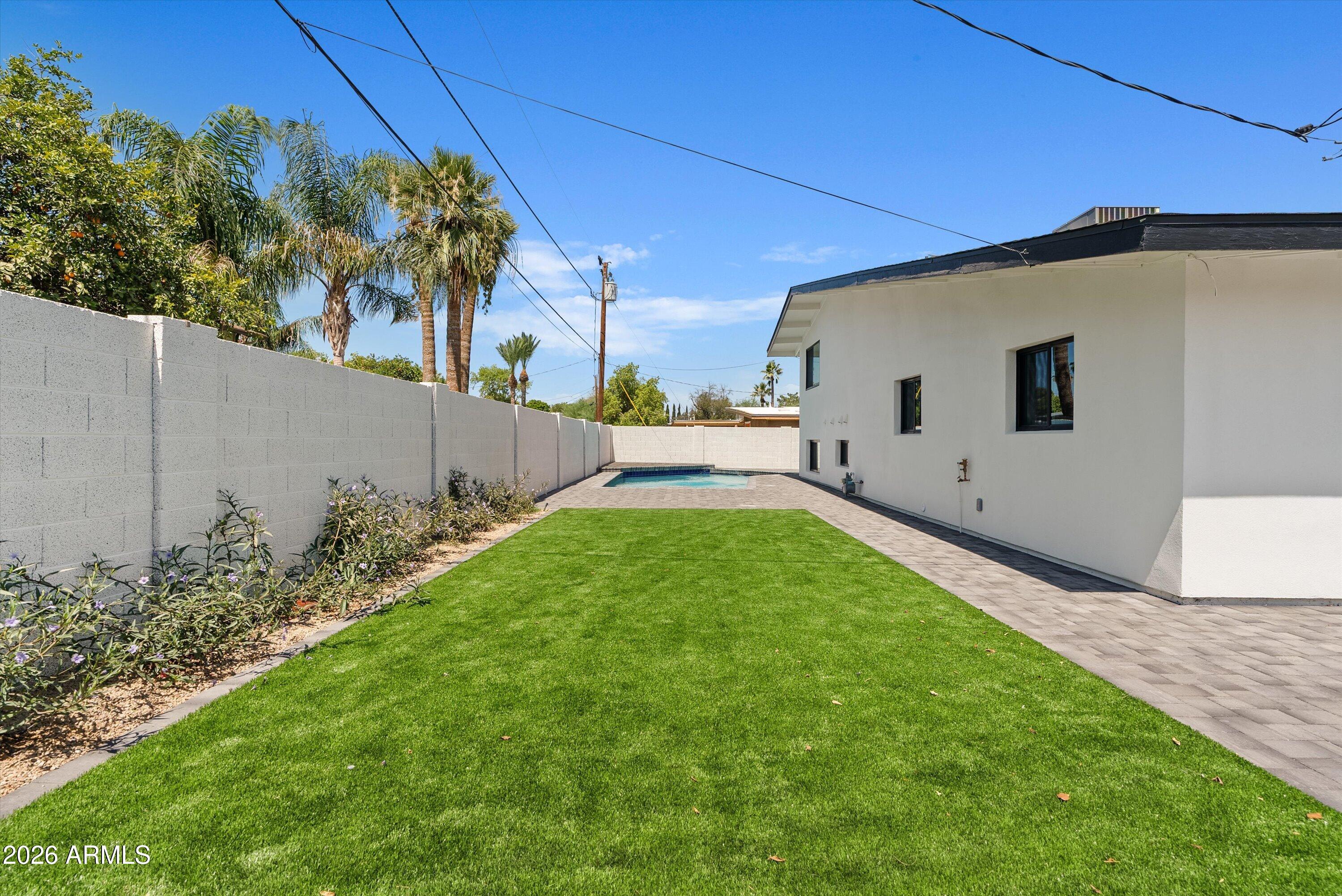 3921 E SAHUARO Drive