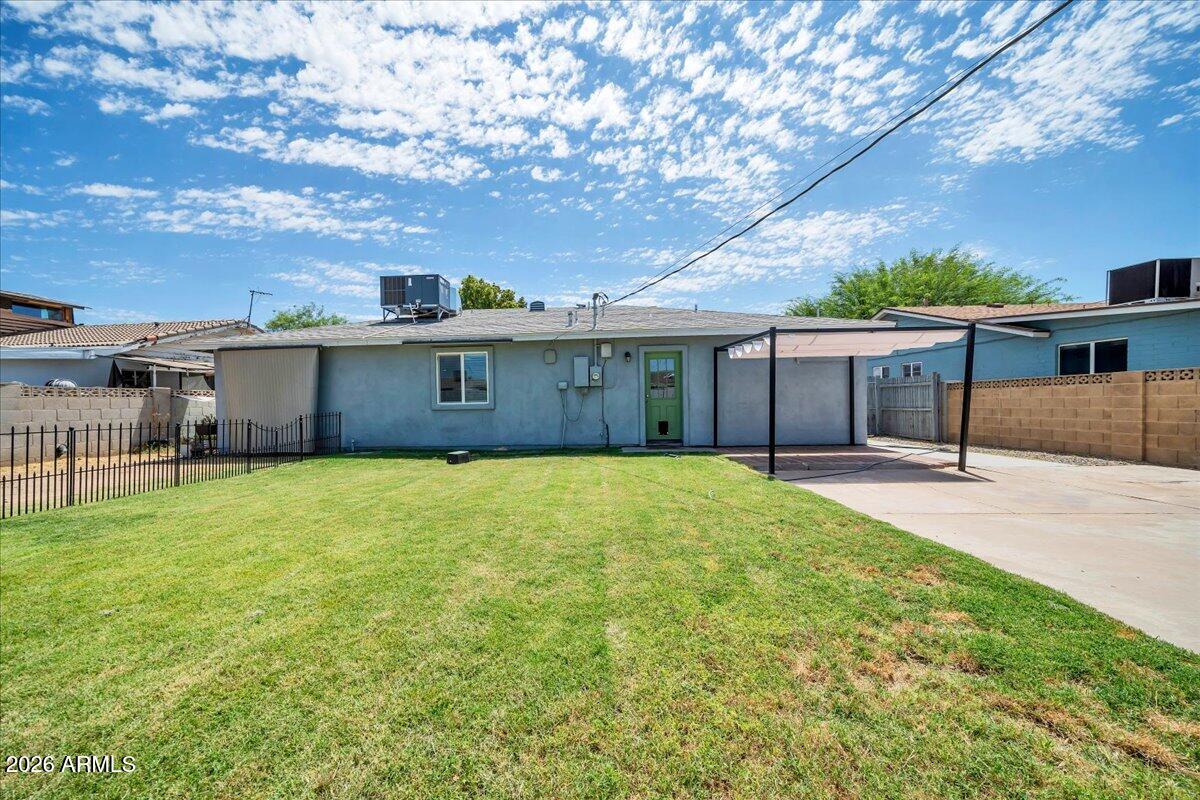 7226 N 23RD Avenue