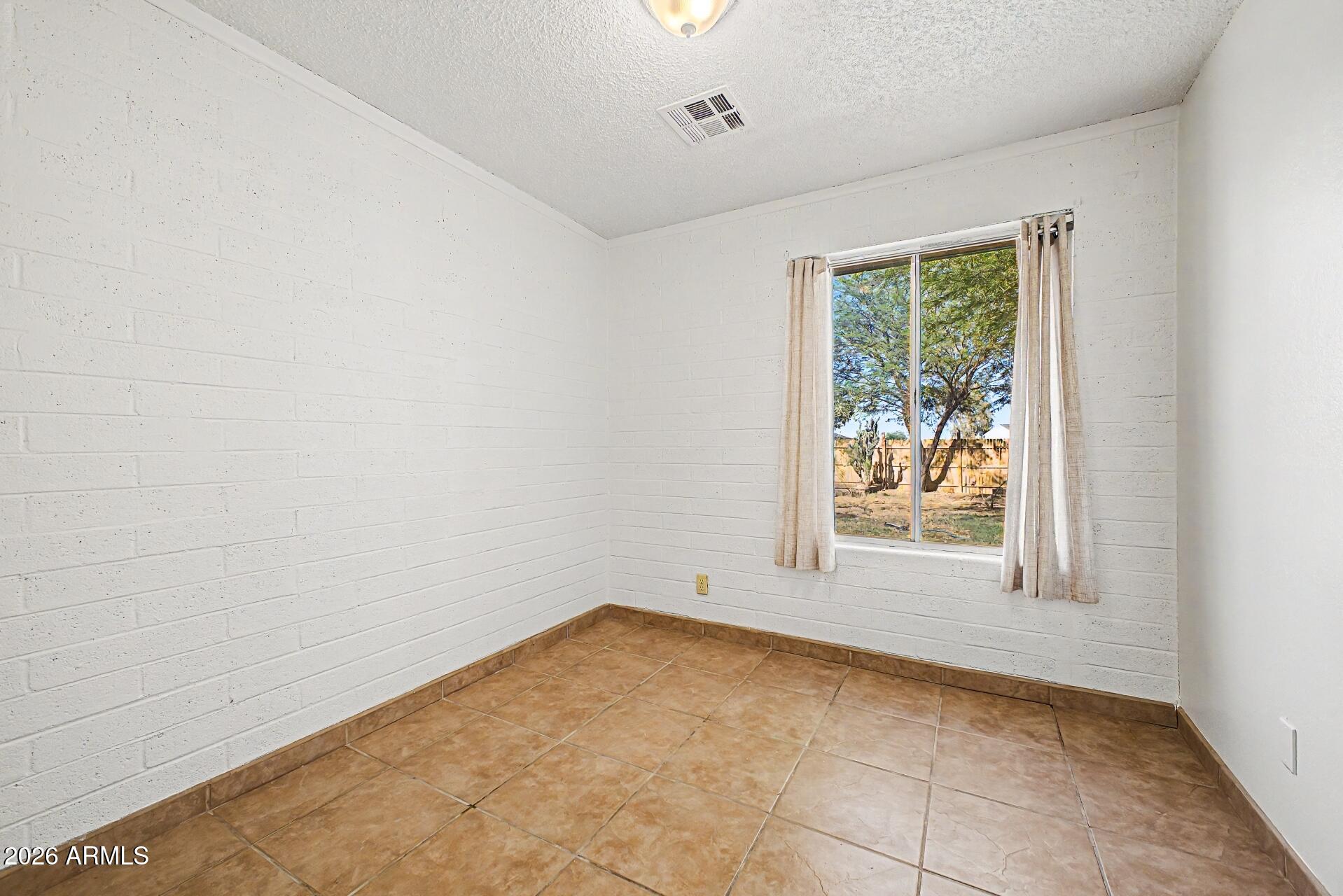 741 N SONORA Street