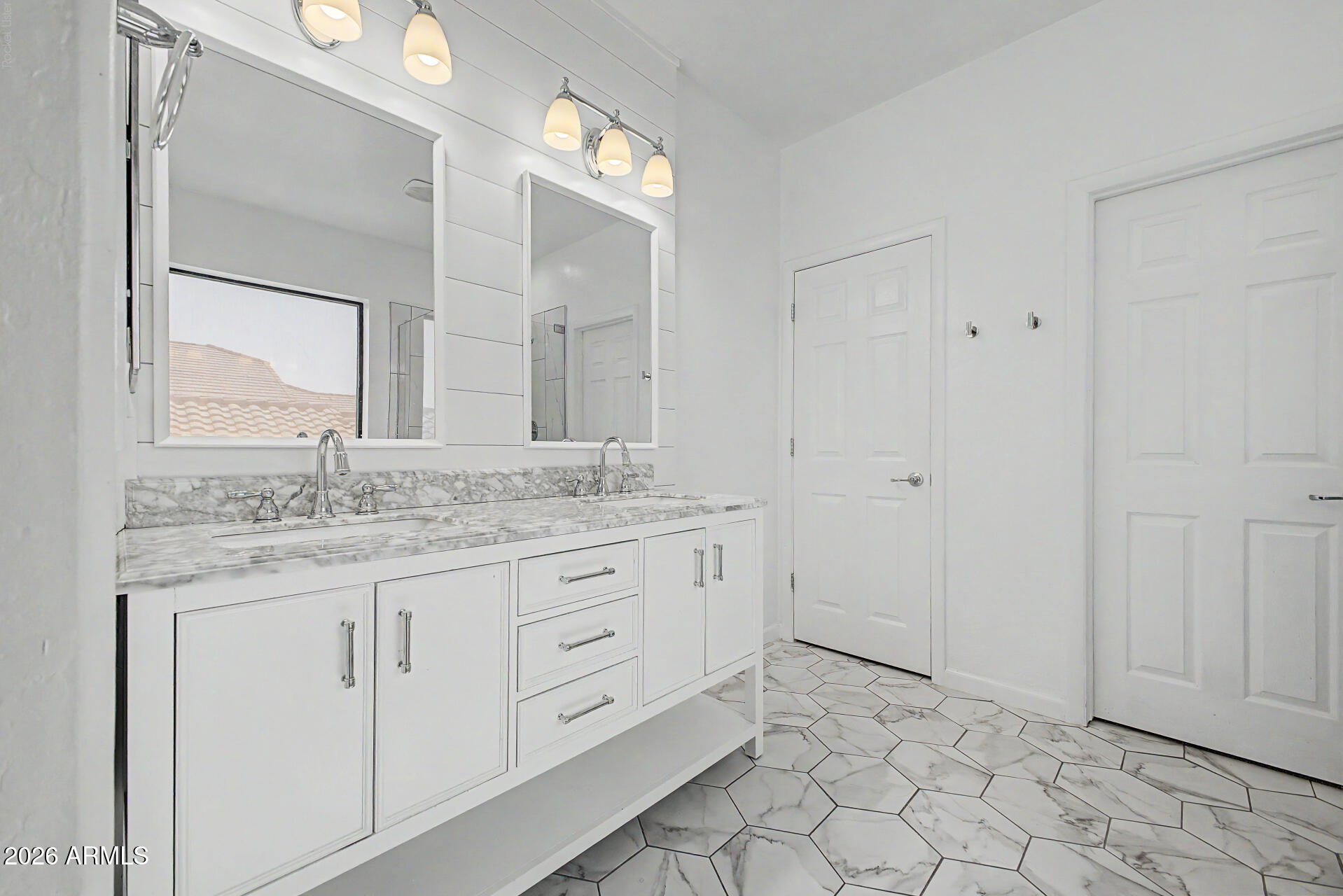 41342 W CAPISTRANO Drive