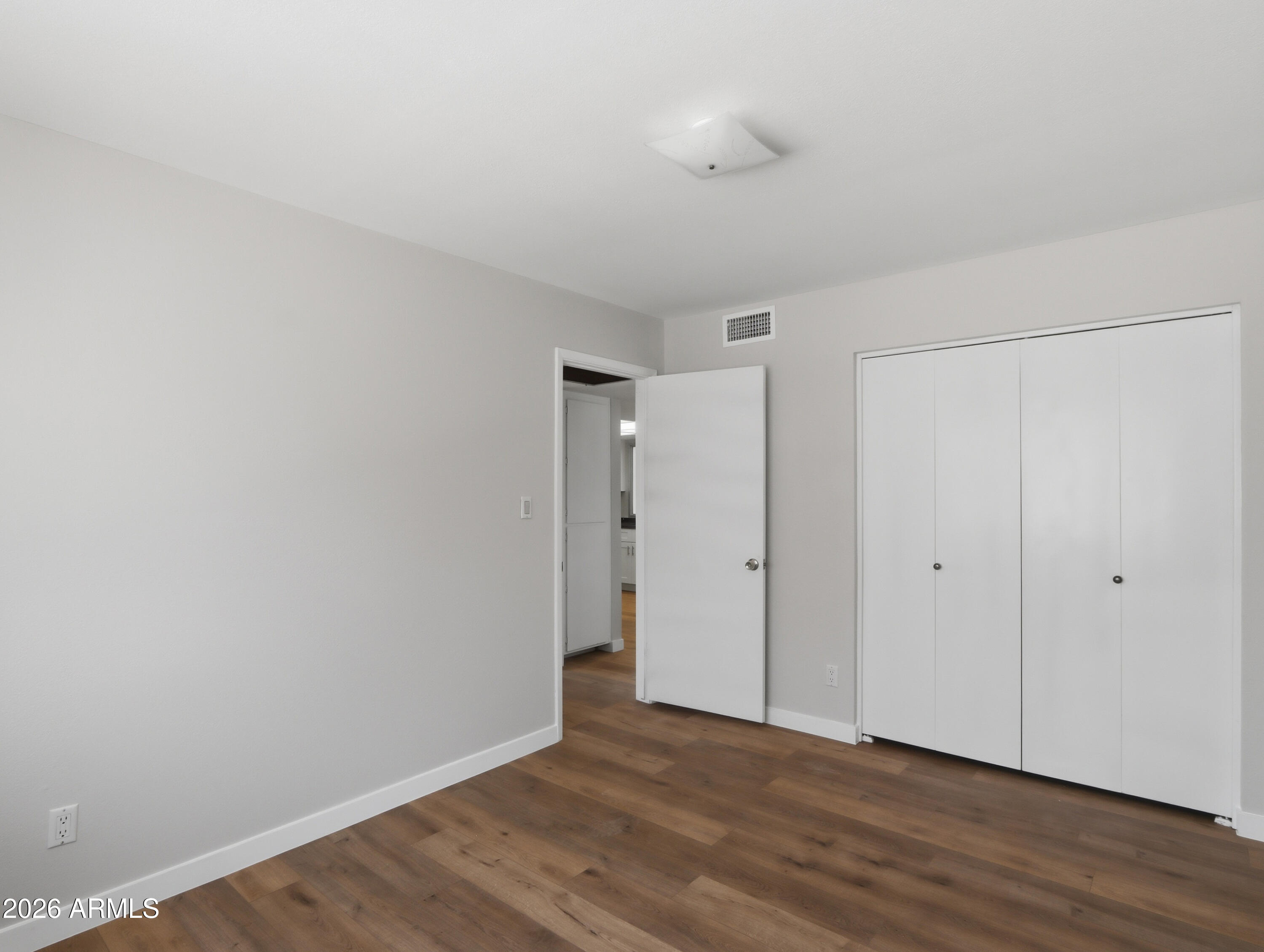 2949 W CACTUS WREN Drive