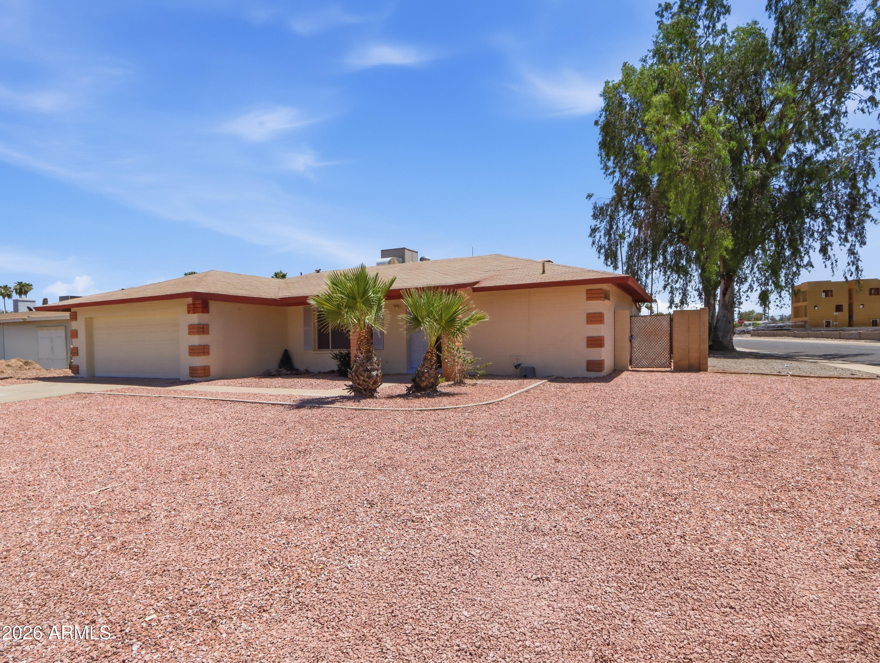 2949 W CACTUS WREN Drive