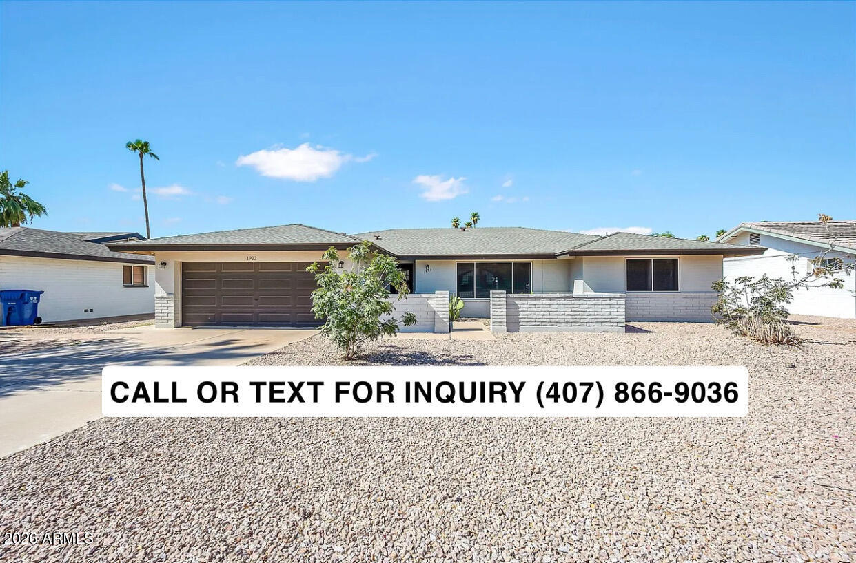 1922 E LAGUNA Drive