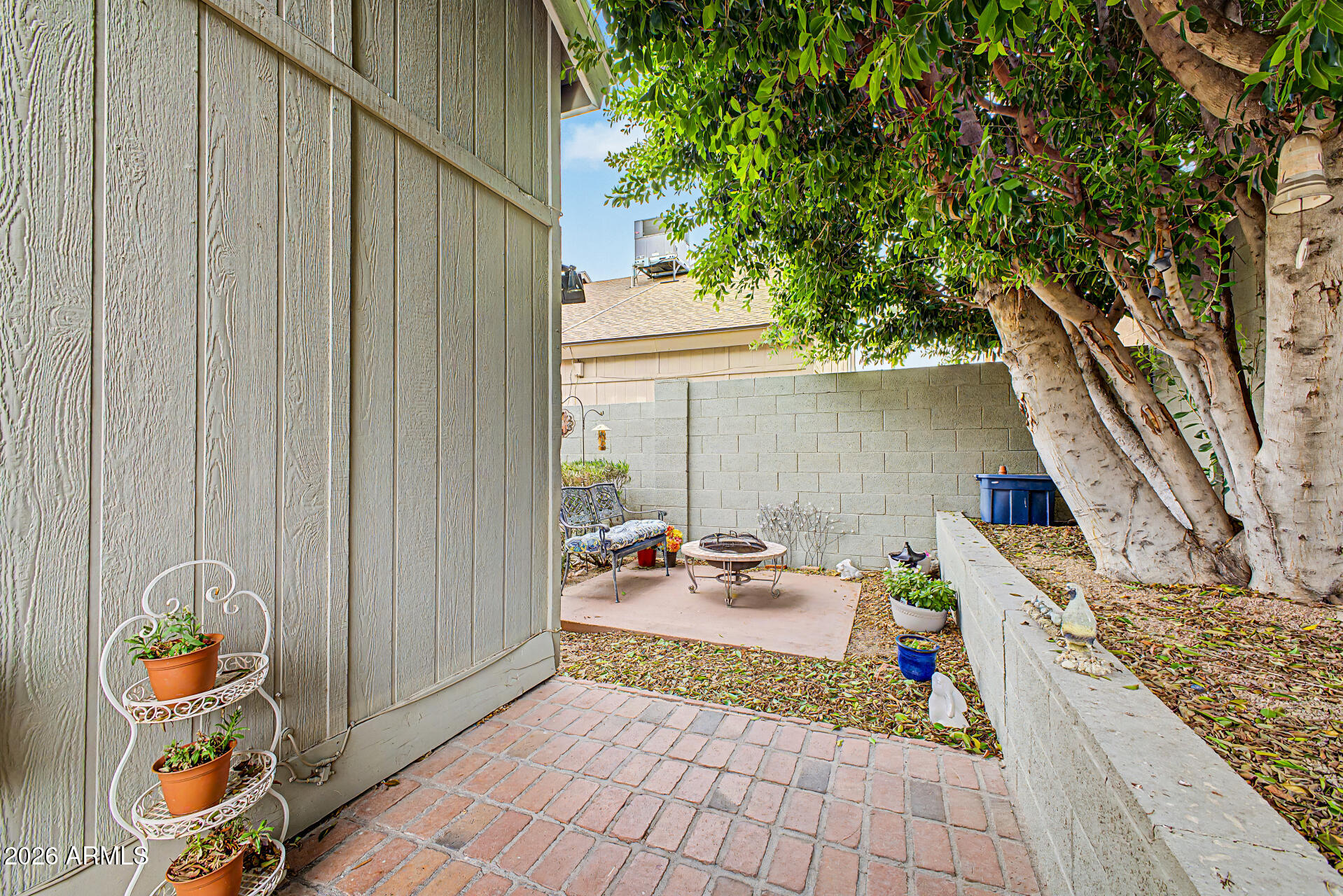 510 E WESCOTT Drive