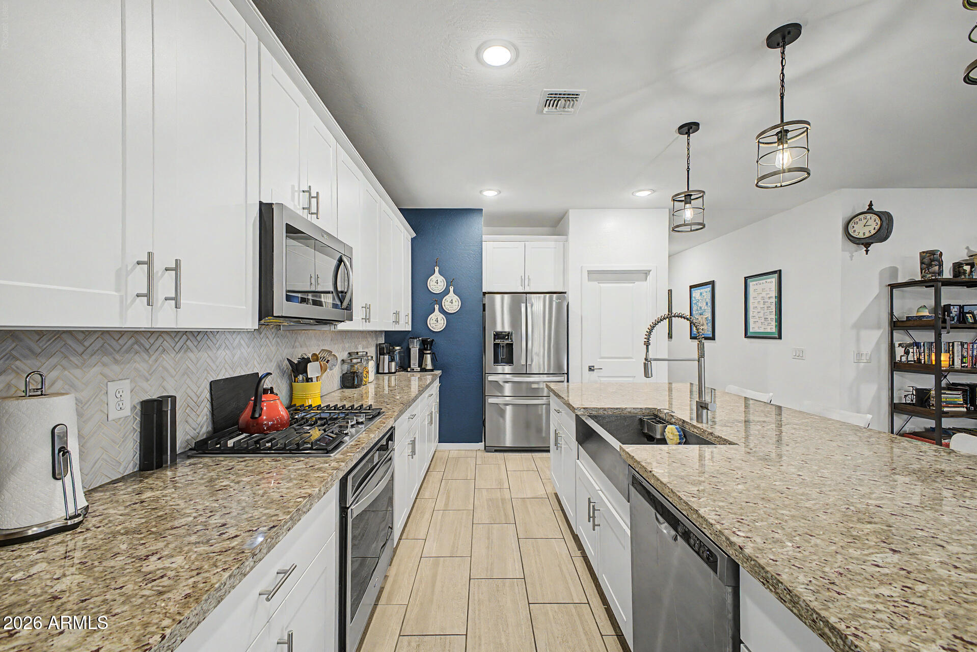 2589 E CORAZON Trail