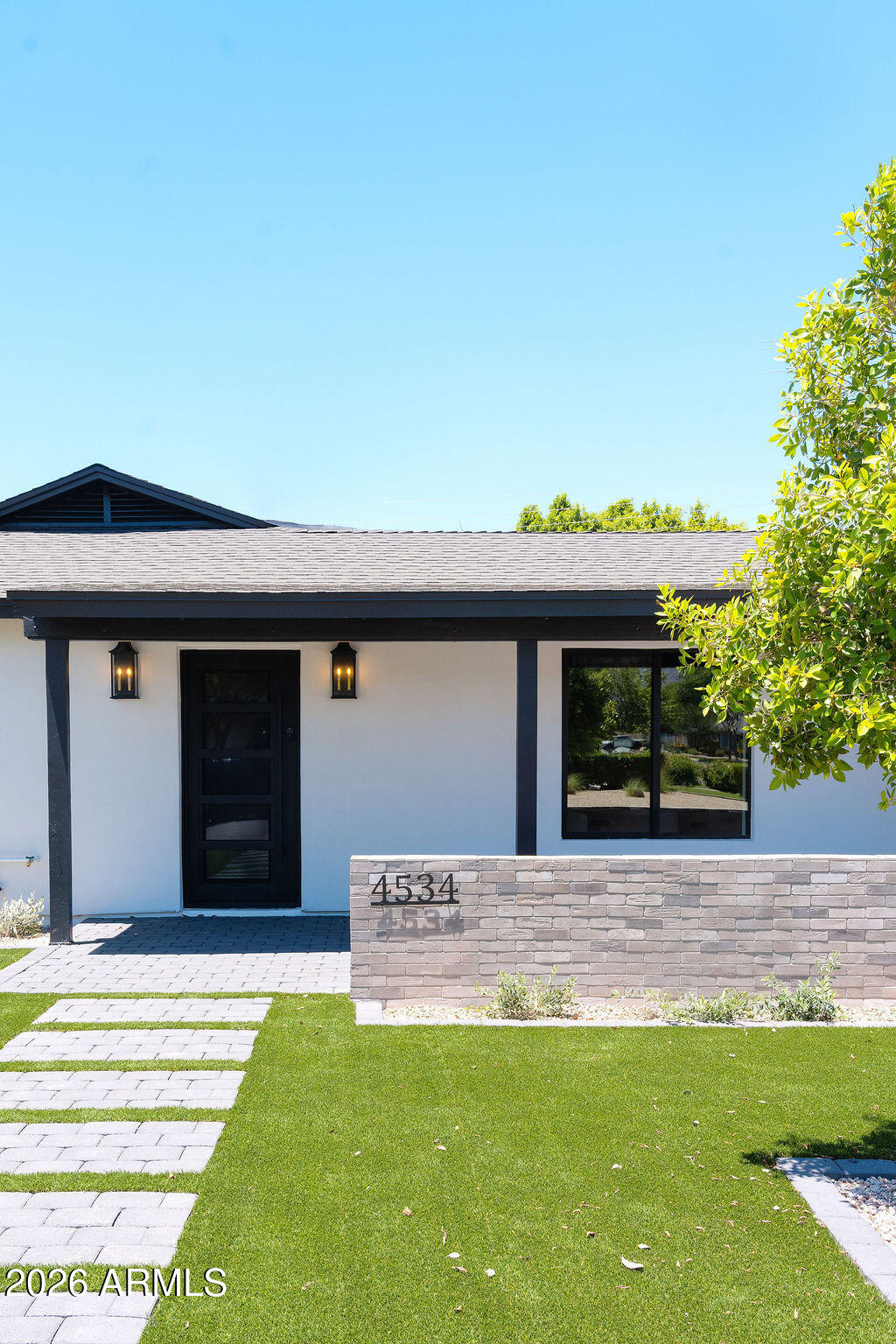 4534 N 30TH Place