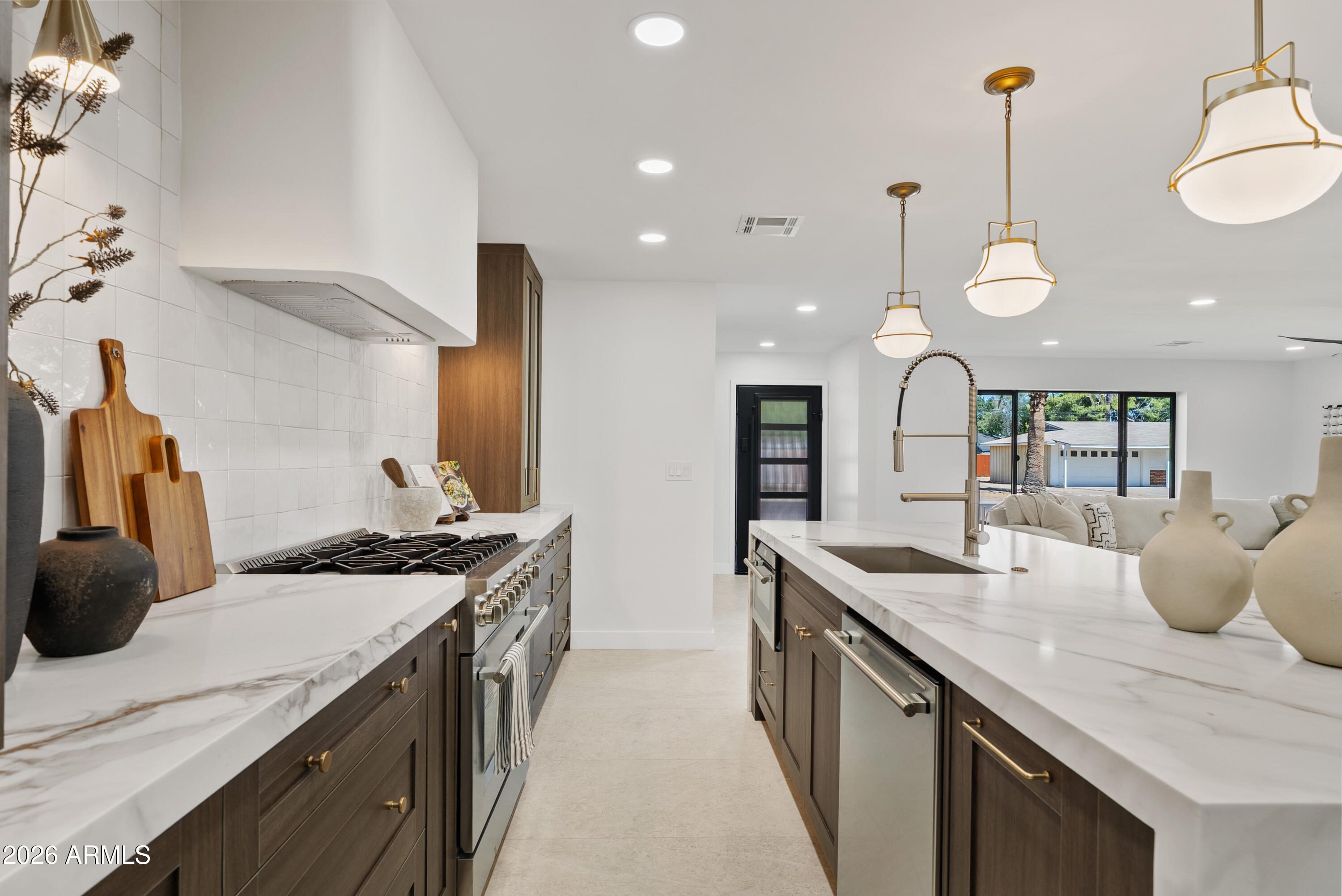 4534 N 30TH Place