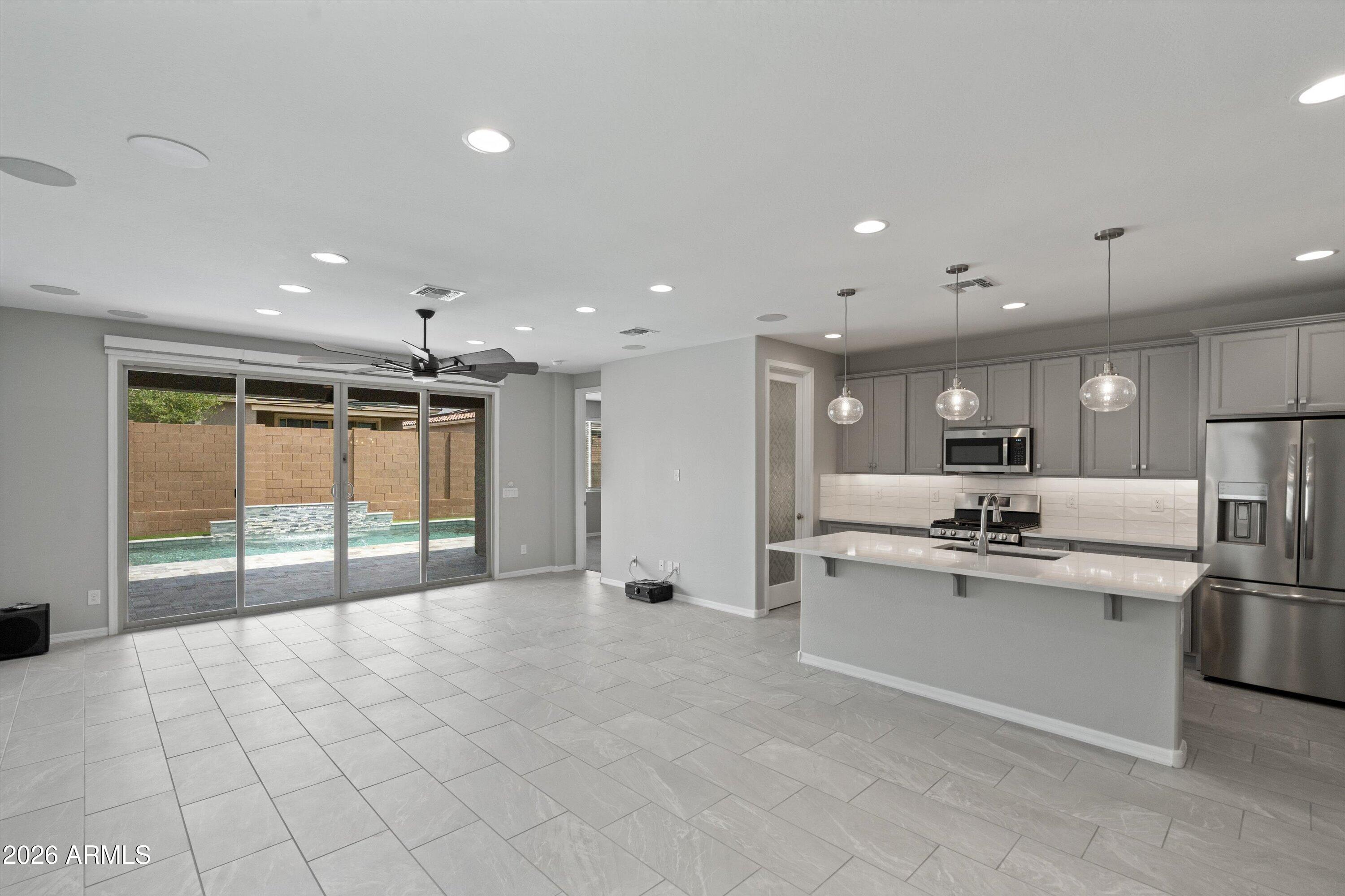 12406 W CITRUS Way