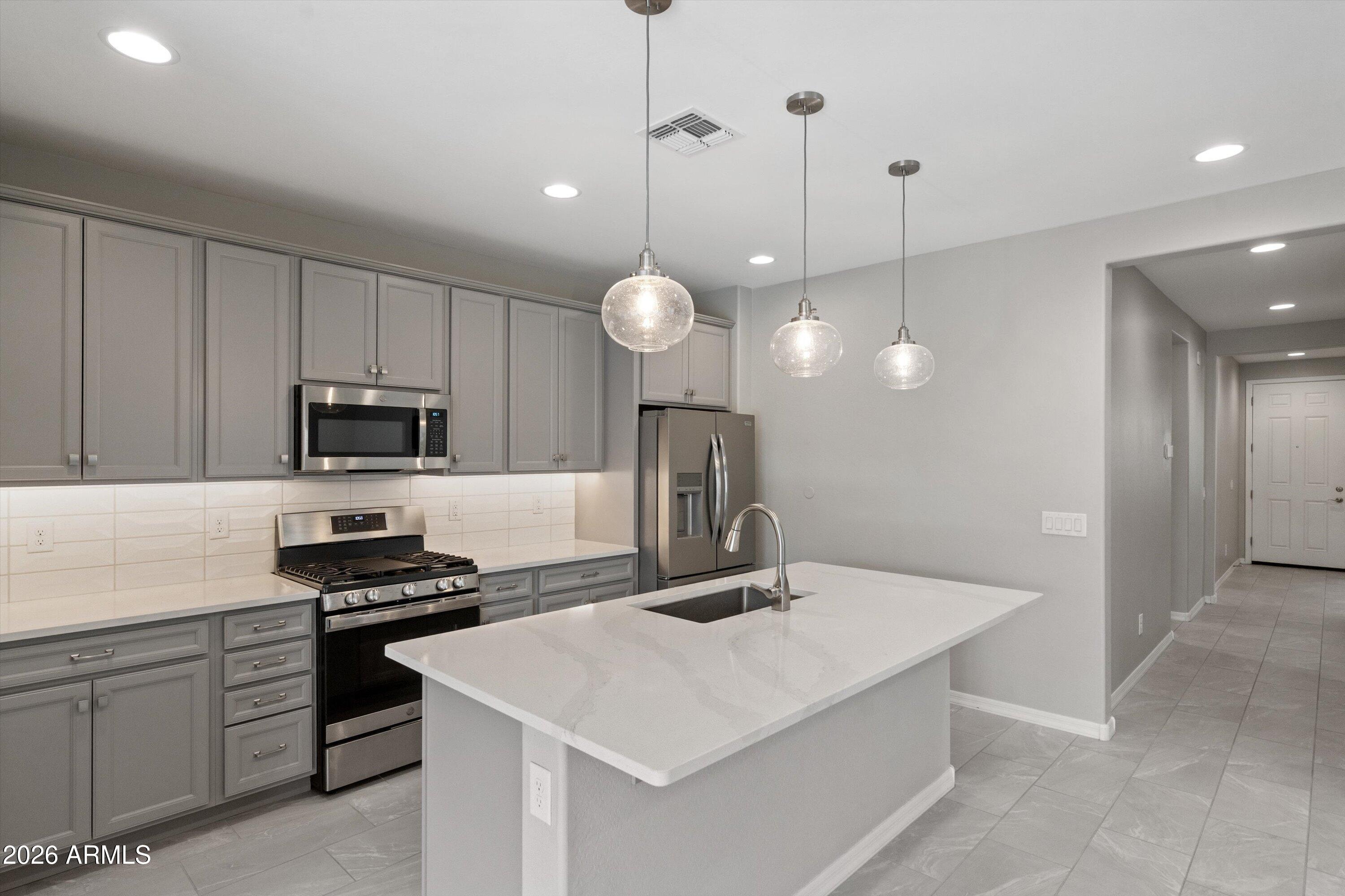 12406 W CITRUS Way