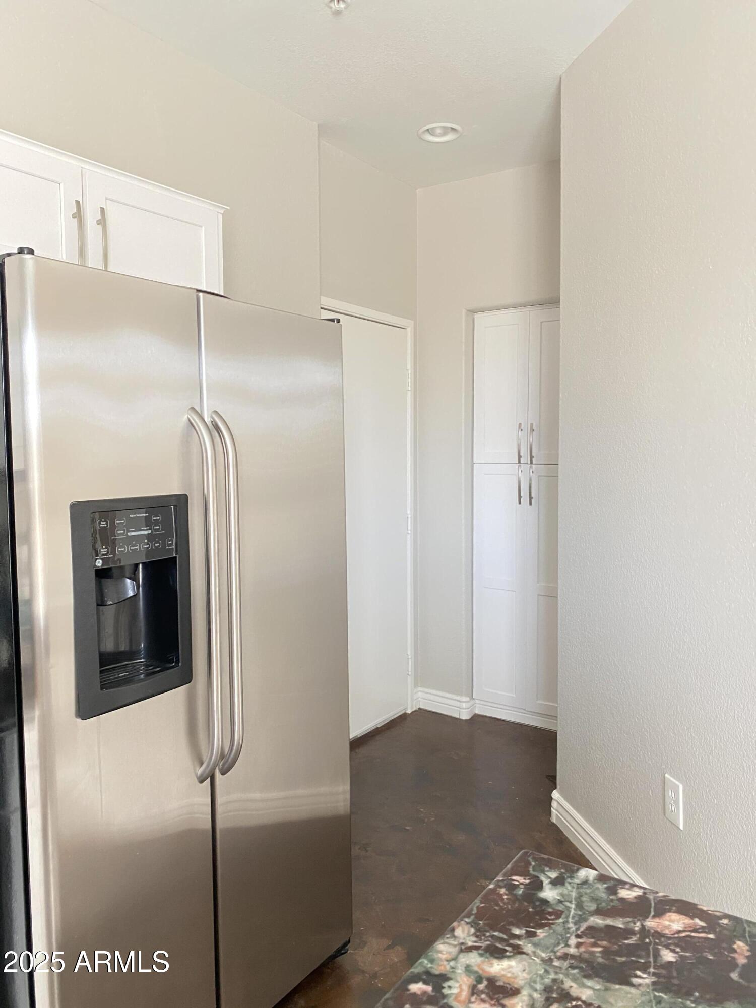 2401 E RIO SALADO Parkway 1012