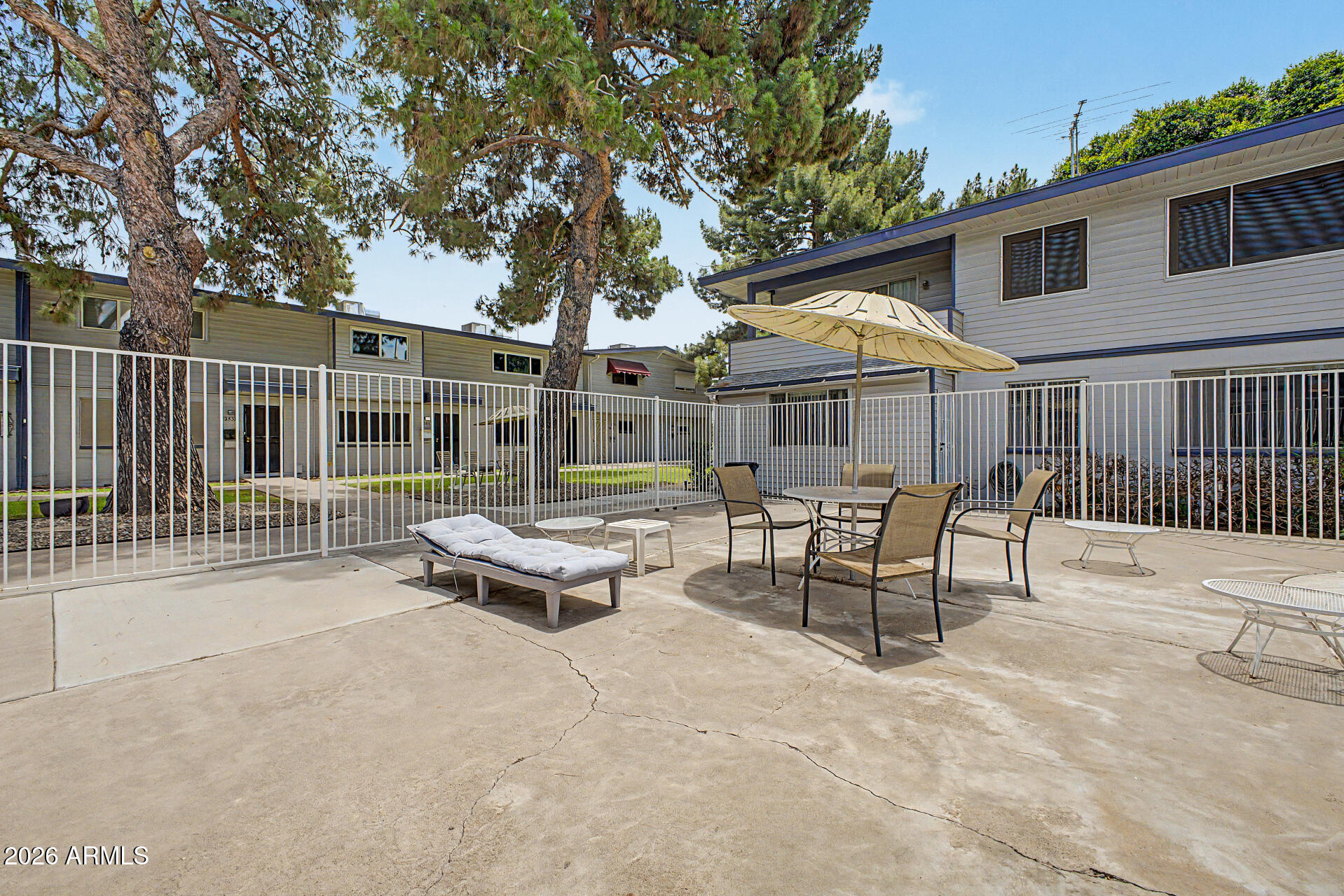 2549 W Rose Lane A-113