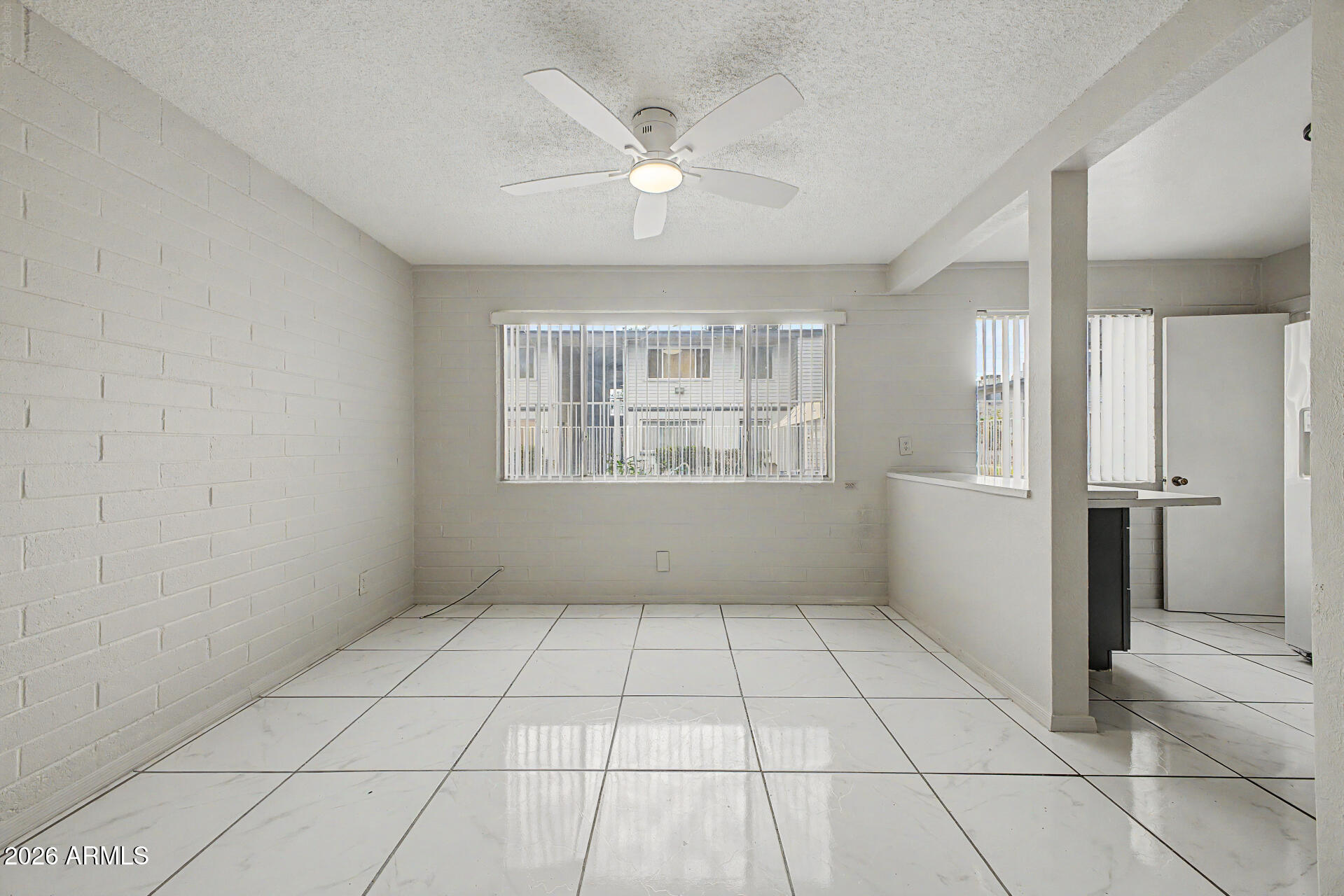 2549 W Rose Lane A-113