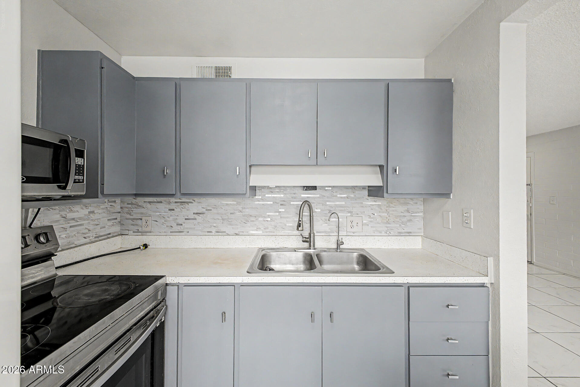 2549 W Rose Lane A-113