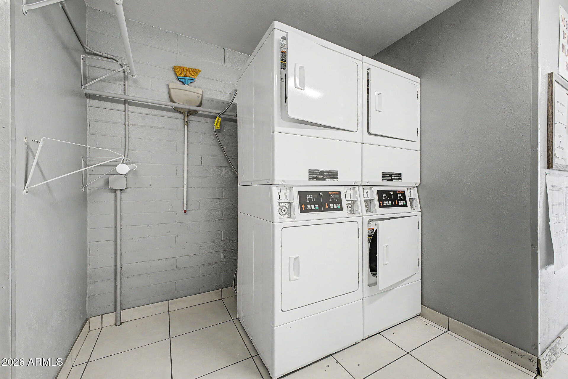 2549 W Rose Lane A-113
