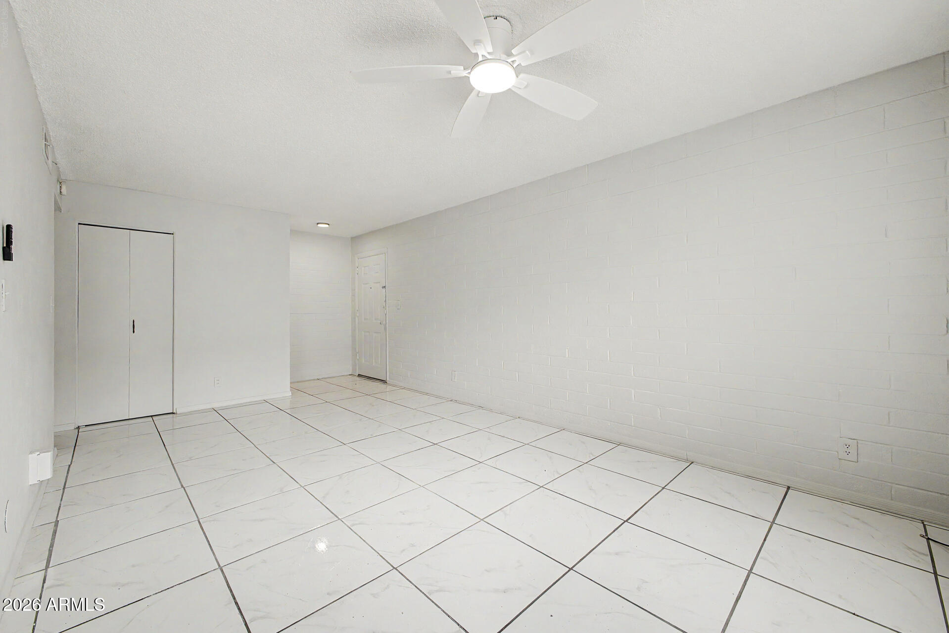 2549 W Rose Lane A-113