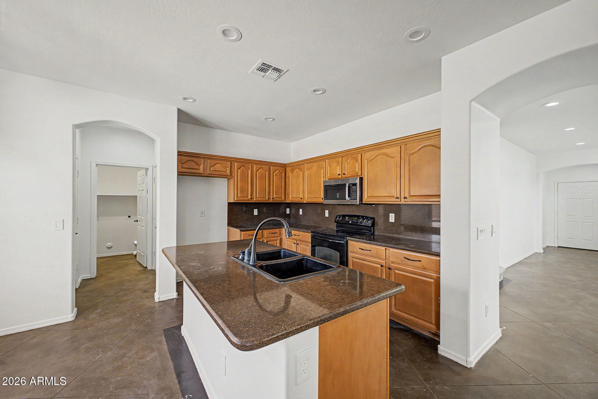 21476 N DENTON Drive