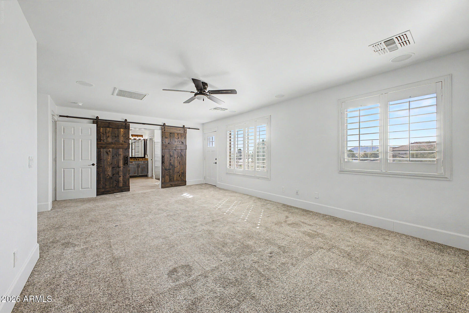21476 N DENTON Drive
