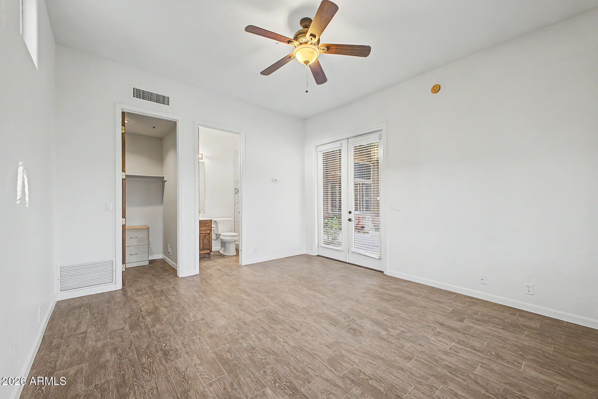 11082 E MARK Lane
