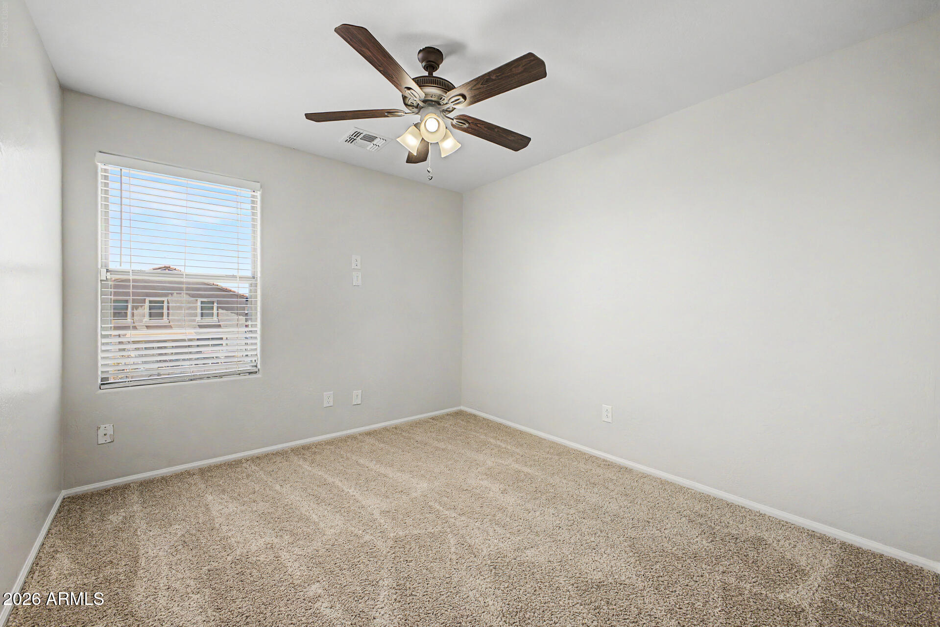 1610 W SAN TAN HILLS Drive