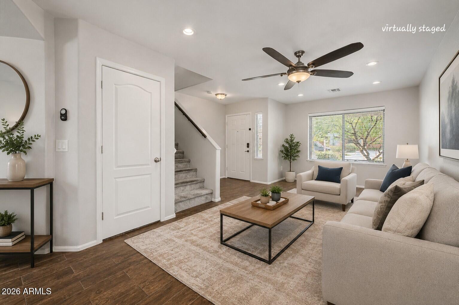 1610 W SAN TAN HILLS Drive