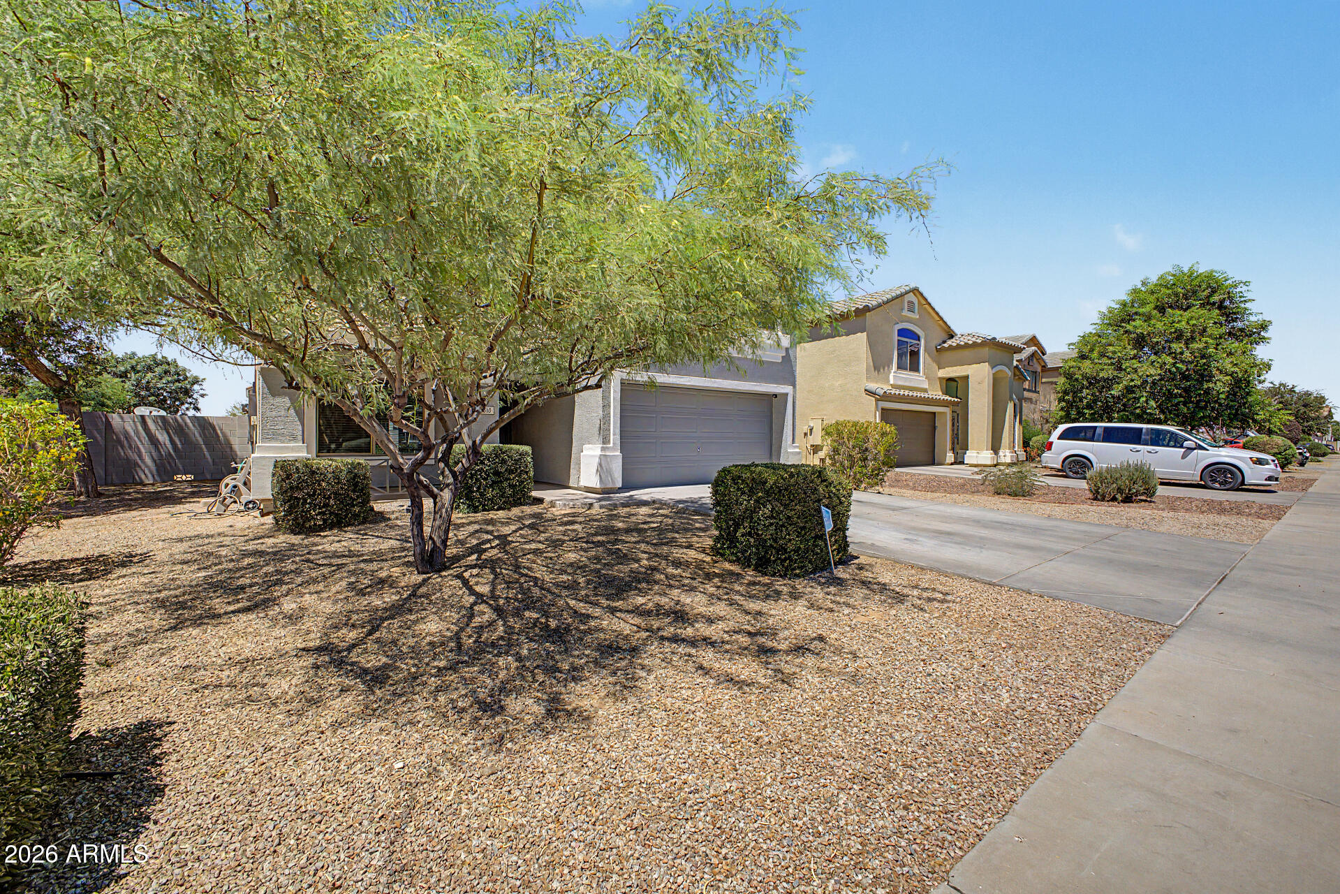 1610 W SAN TAN HILLS Drive