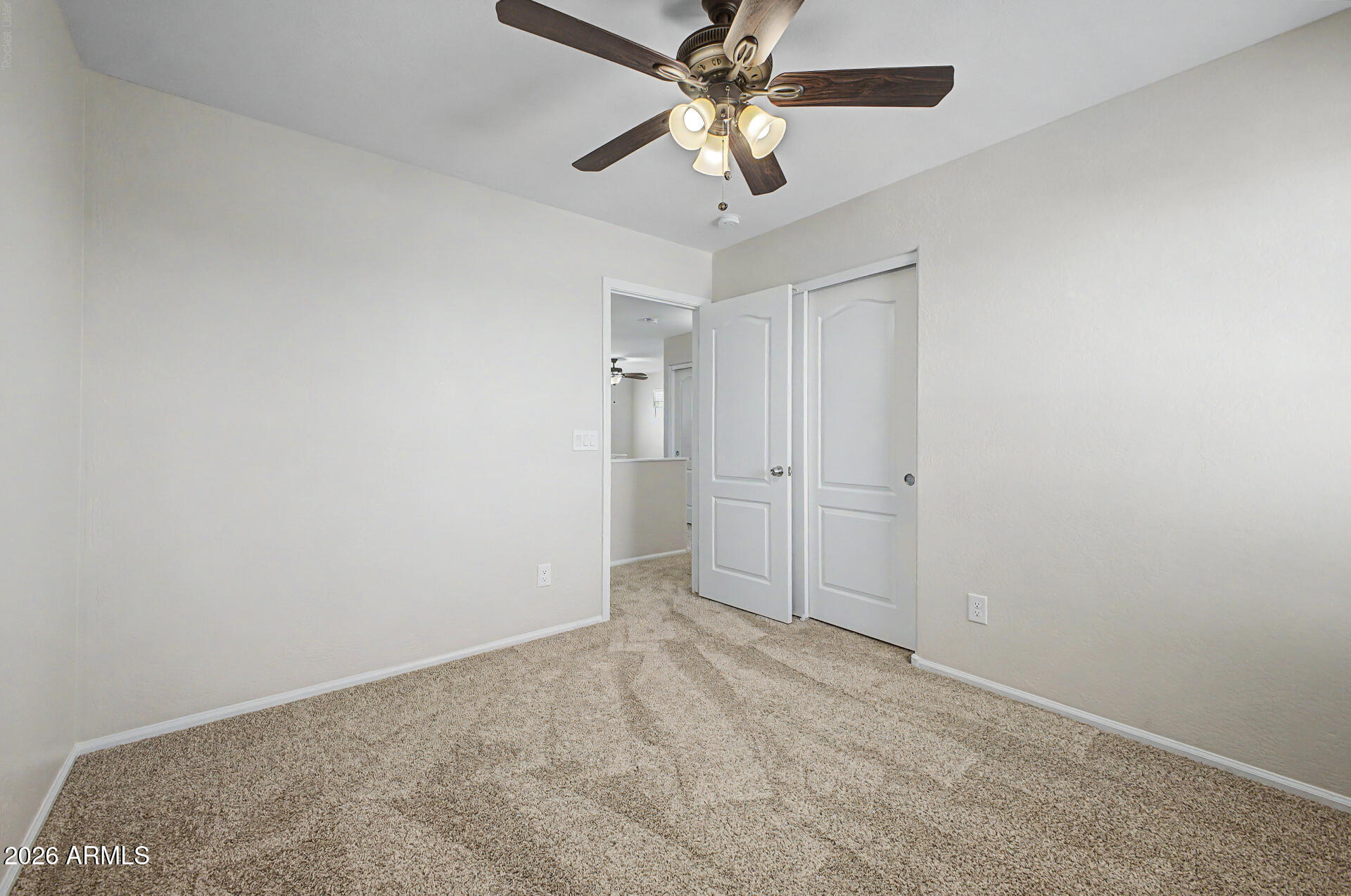 1610 W SAN TAN HILLS Drive