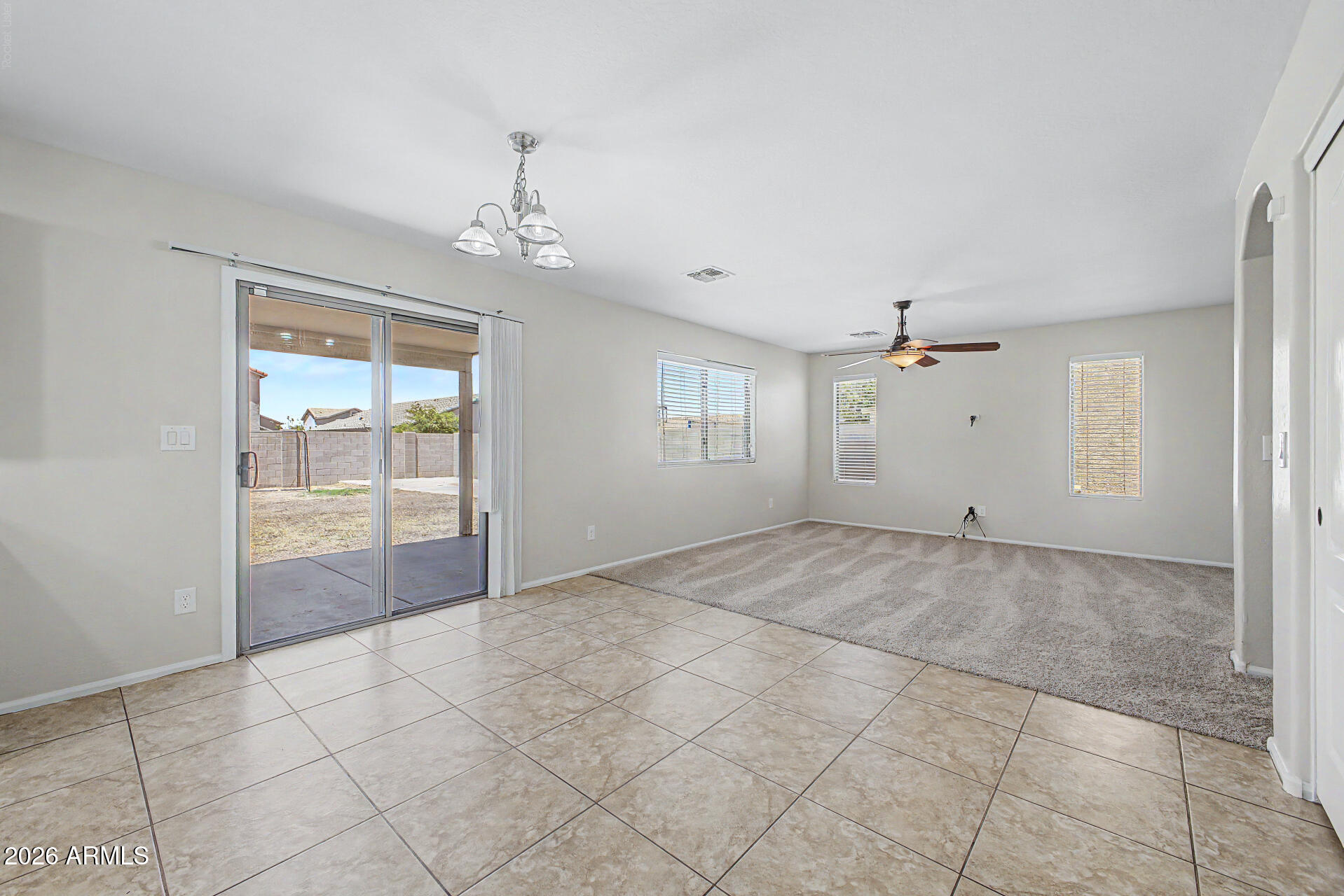 1610 W SAN TAN HILLS Drive