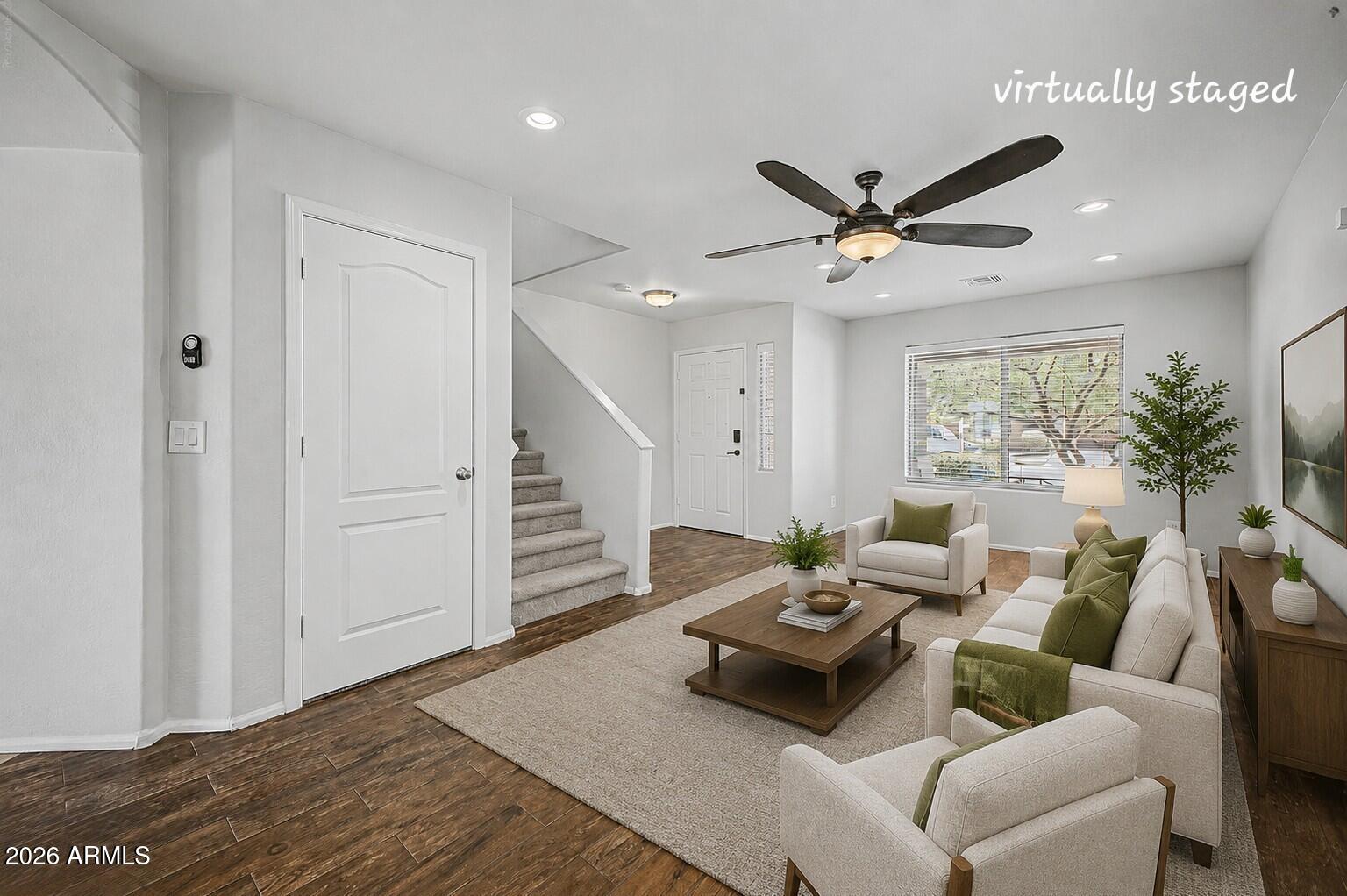 1610 W SAN TAN HILLS Drive