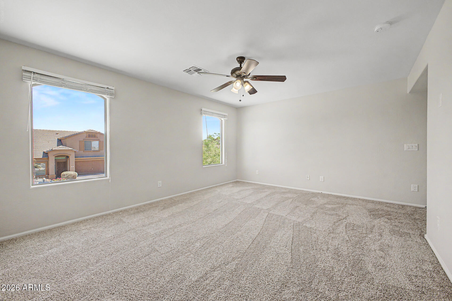 1610 W SAN TAN HILLS Drive