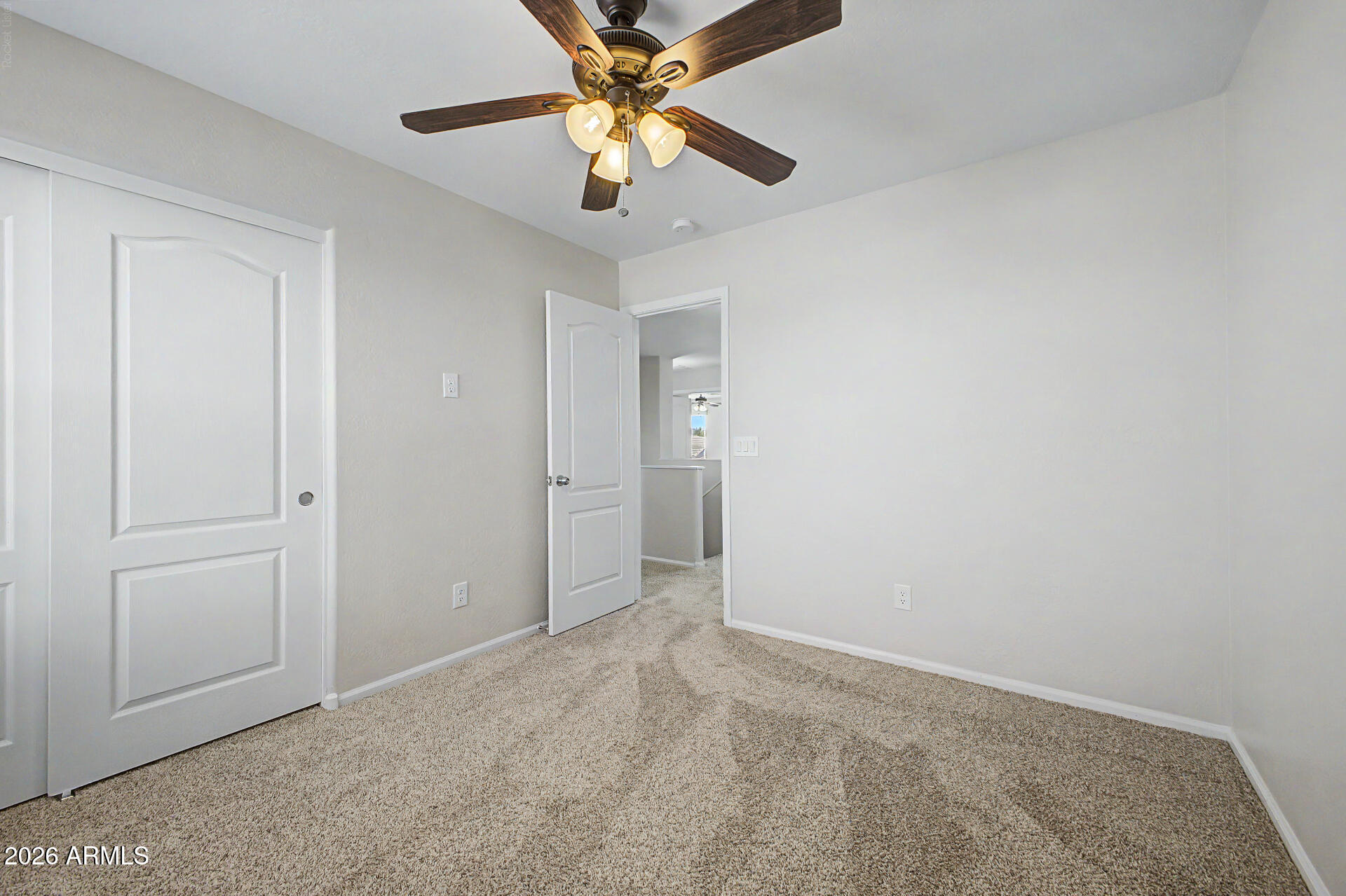 1610 W SAN TAN HILLS Drive