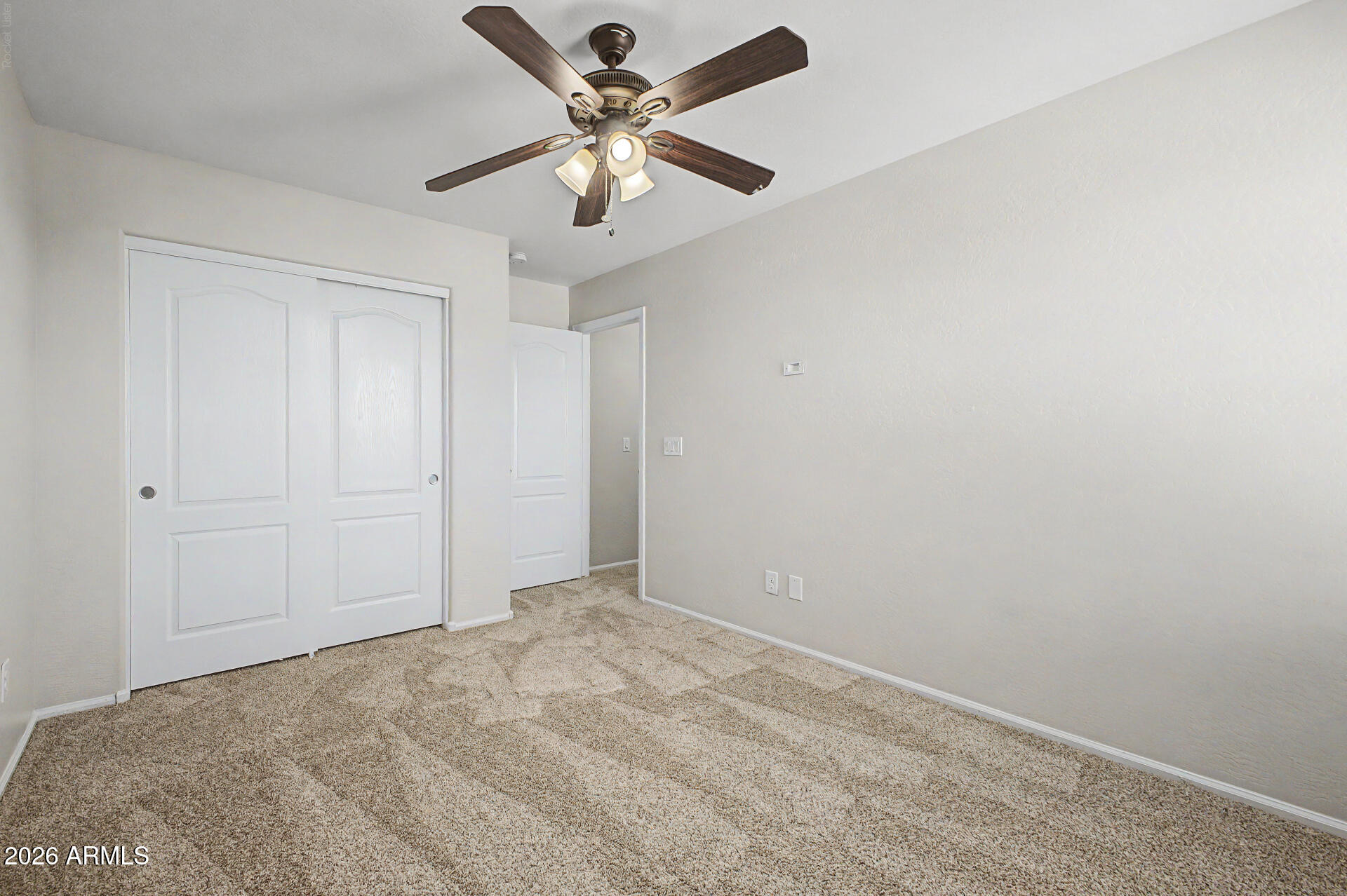 1610 W SAN TAN HILLS Drive