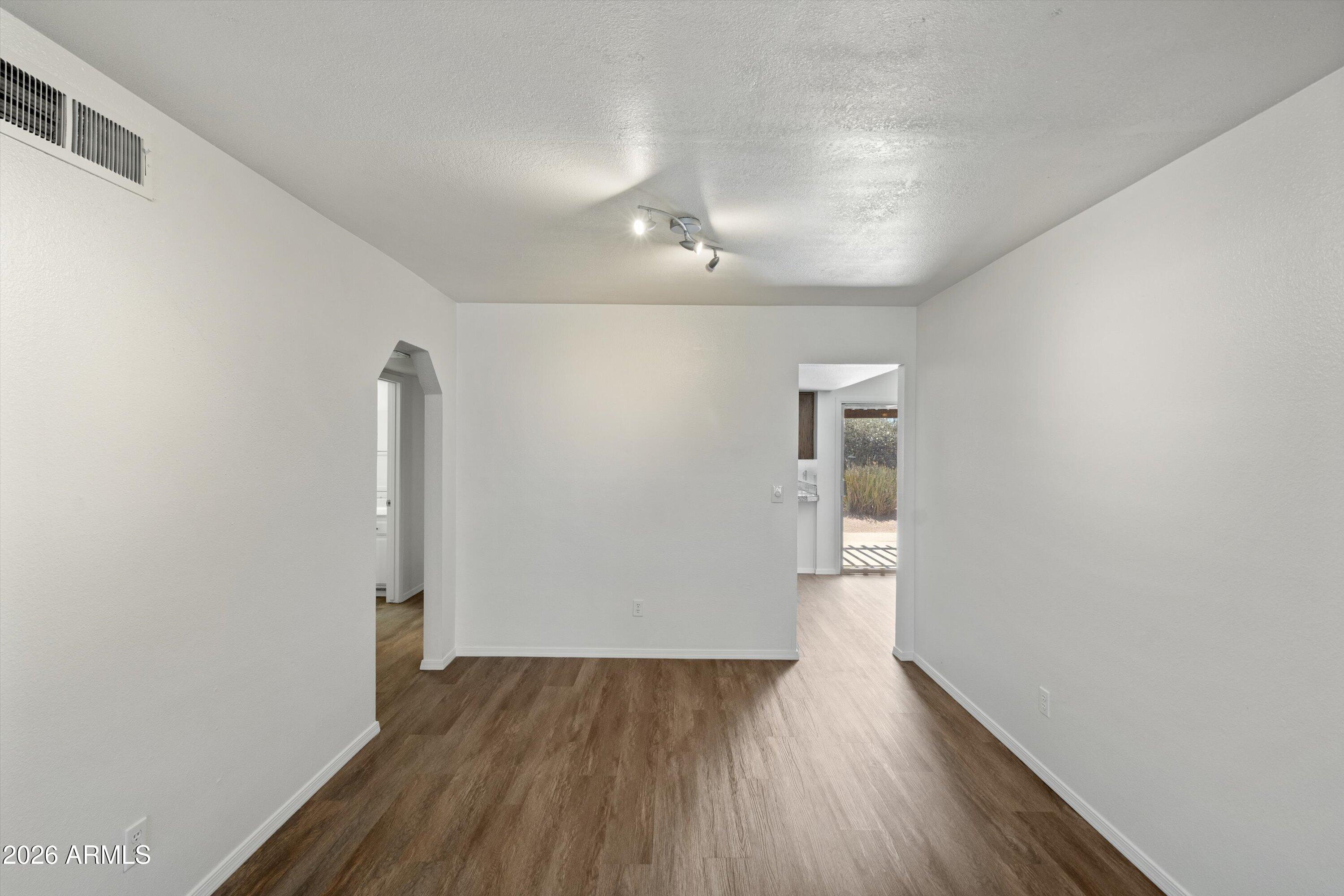 2809 S PENNINGTON