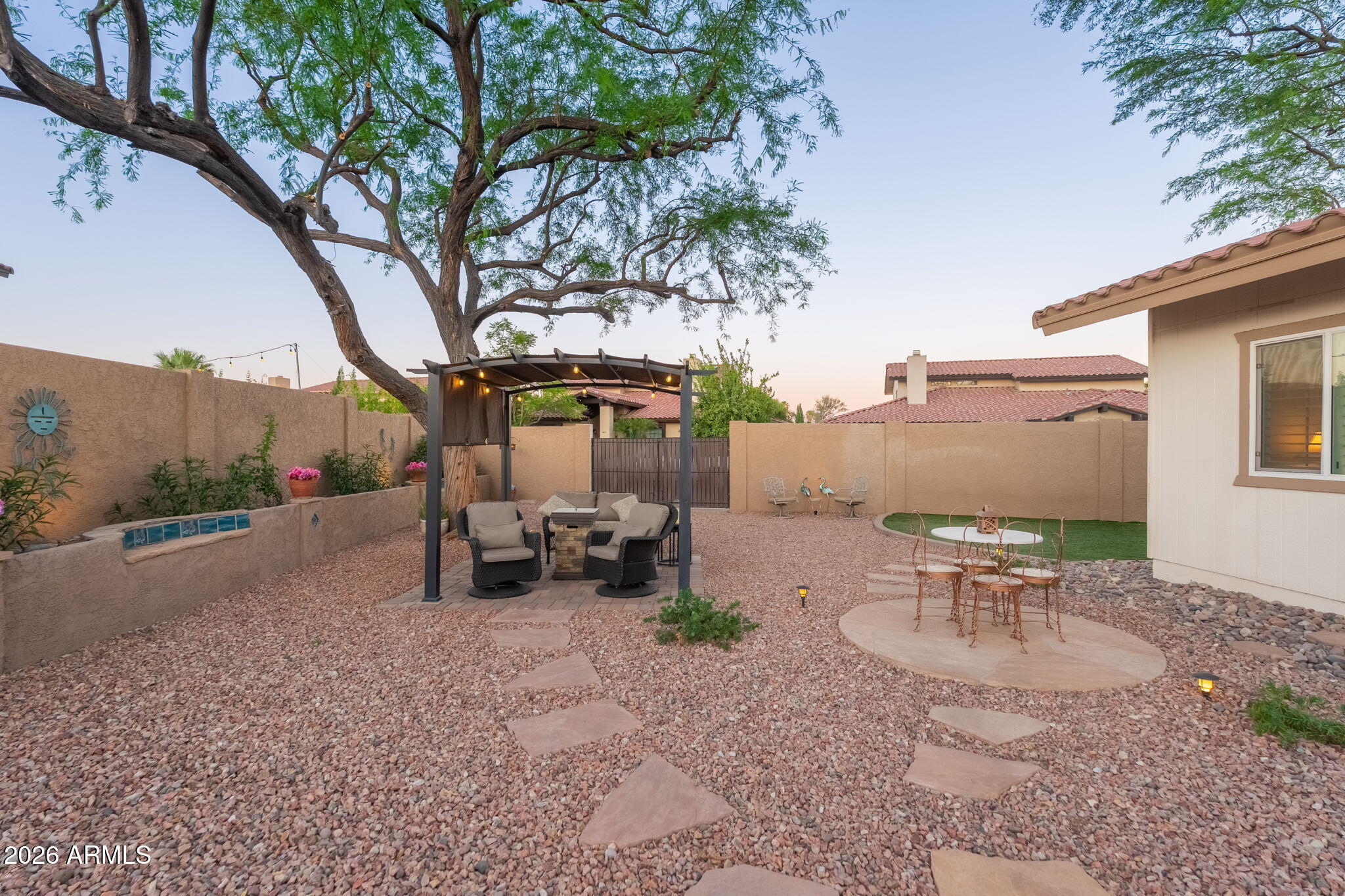 5726 E EVERETT Drive