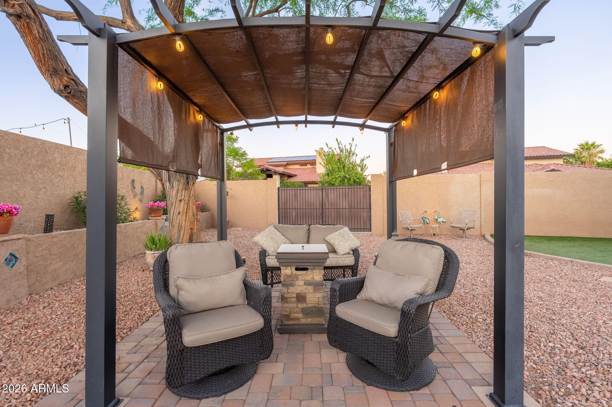 5726 E EVERETT Drive