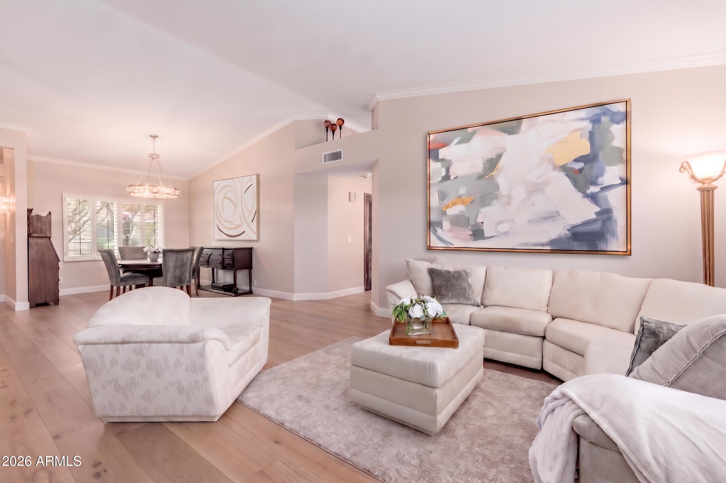 5726 E EVERETT Drive