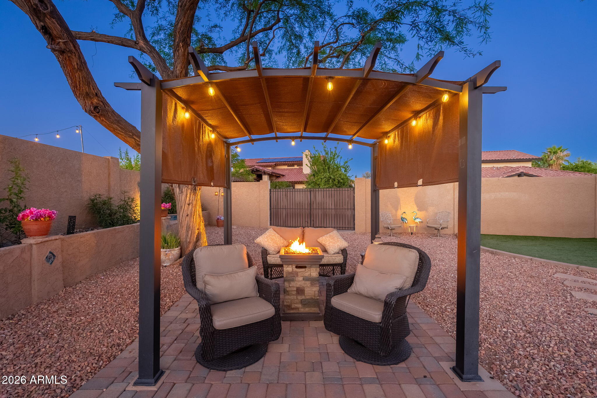 5726 E EVERETT Drive