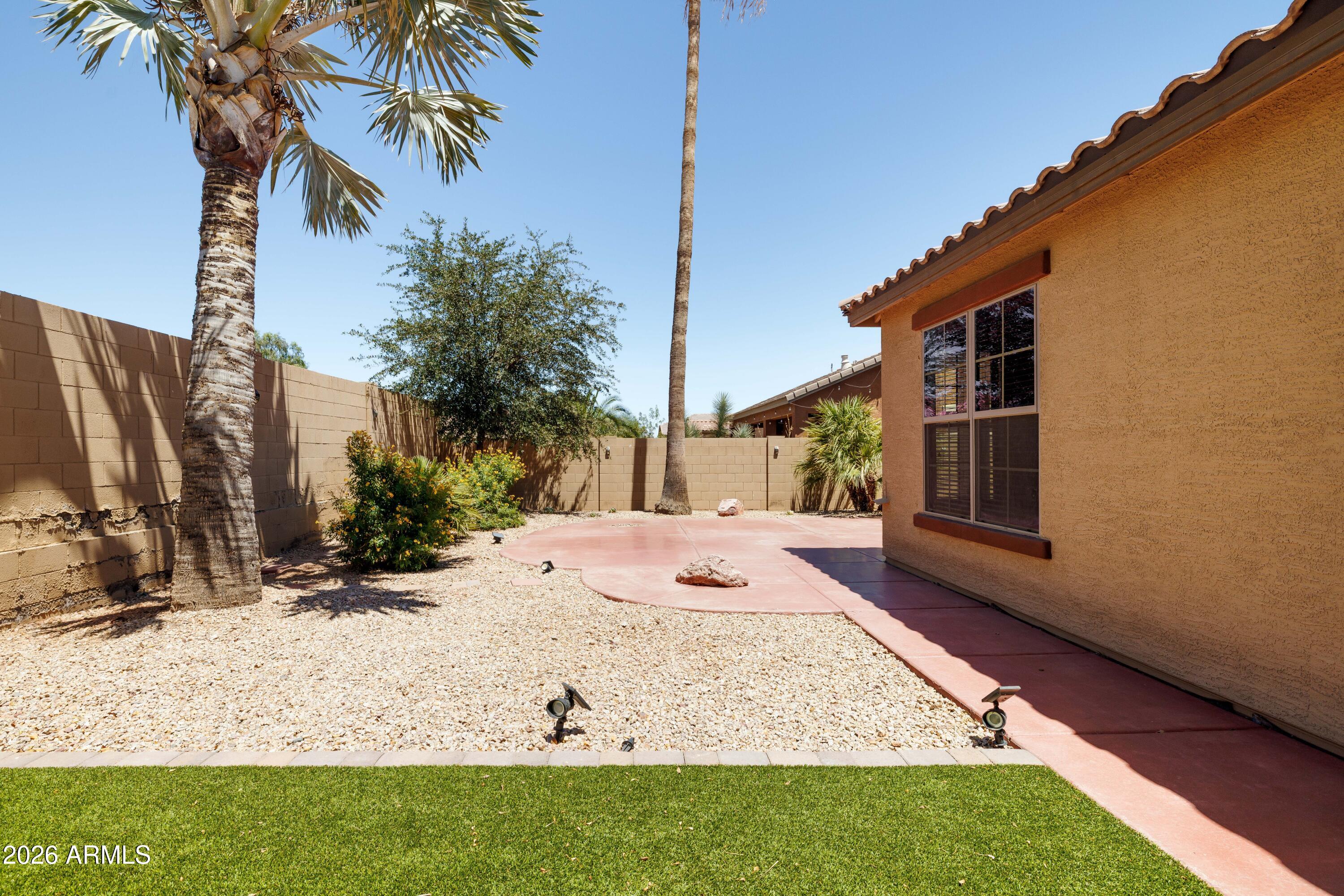 15990 W PAPAGO Street