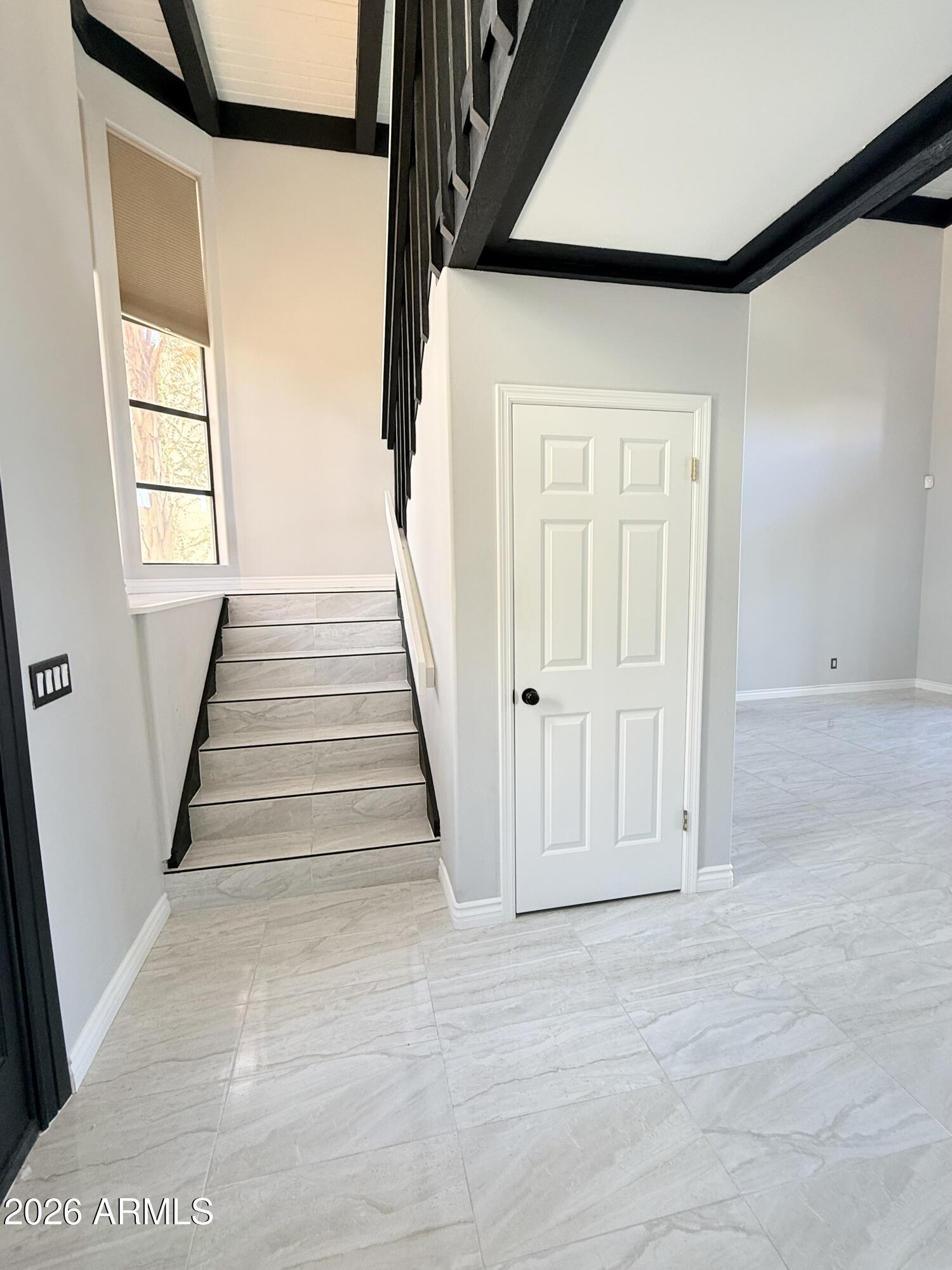 1406 E TIERRA BUENA Lane